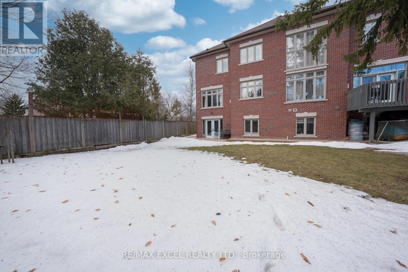 












19 ADDISON STREET

,
Richmond Hill (North Richvale),




Ontario
L4C9N1

