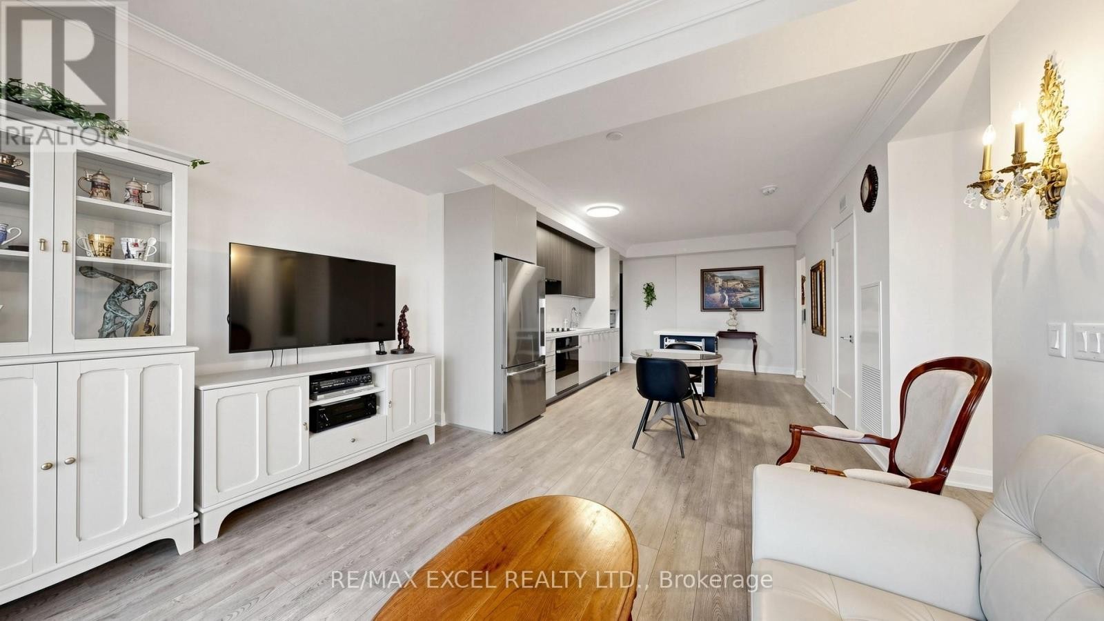 












1005 - 8 WATER WALK DRIVE

,
Markham (Unionville),




Ontario
L3R6L4


