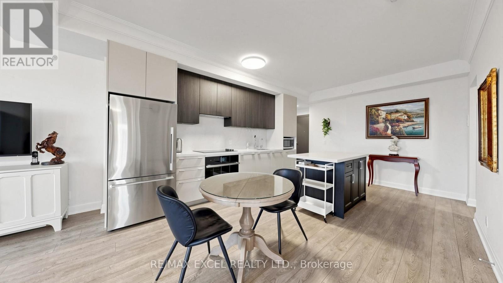 












1005 - 8 WATER WALK DRIVE

,
Markham (Unionville),




Ontario
L3R6L4

