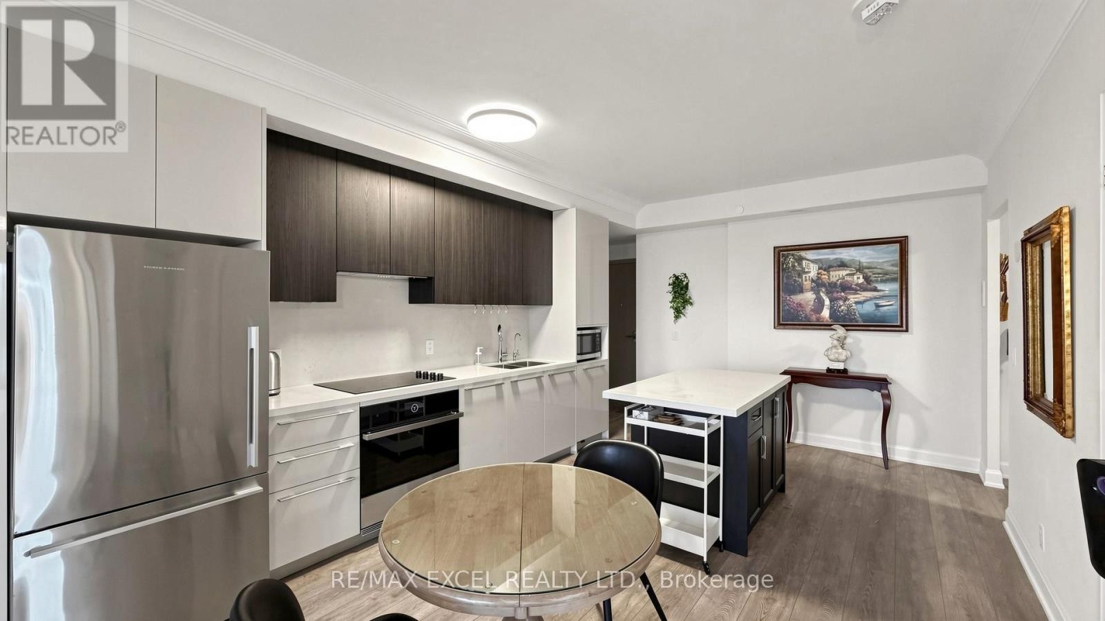 












1005 - 8 WATER WALK DRIVE

,
Markham (Unionville),




Ontario
L3R6L4

