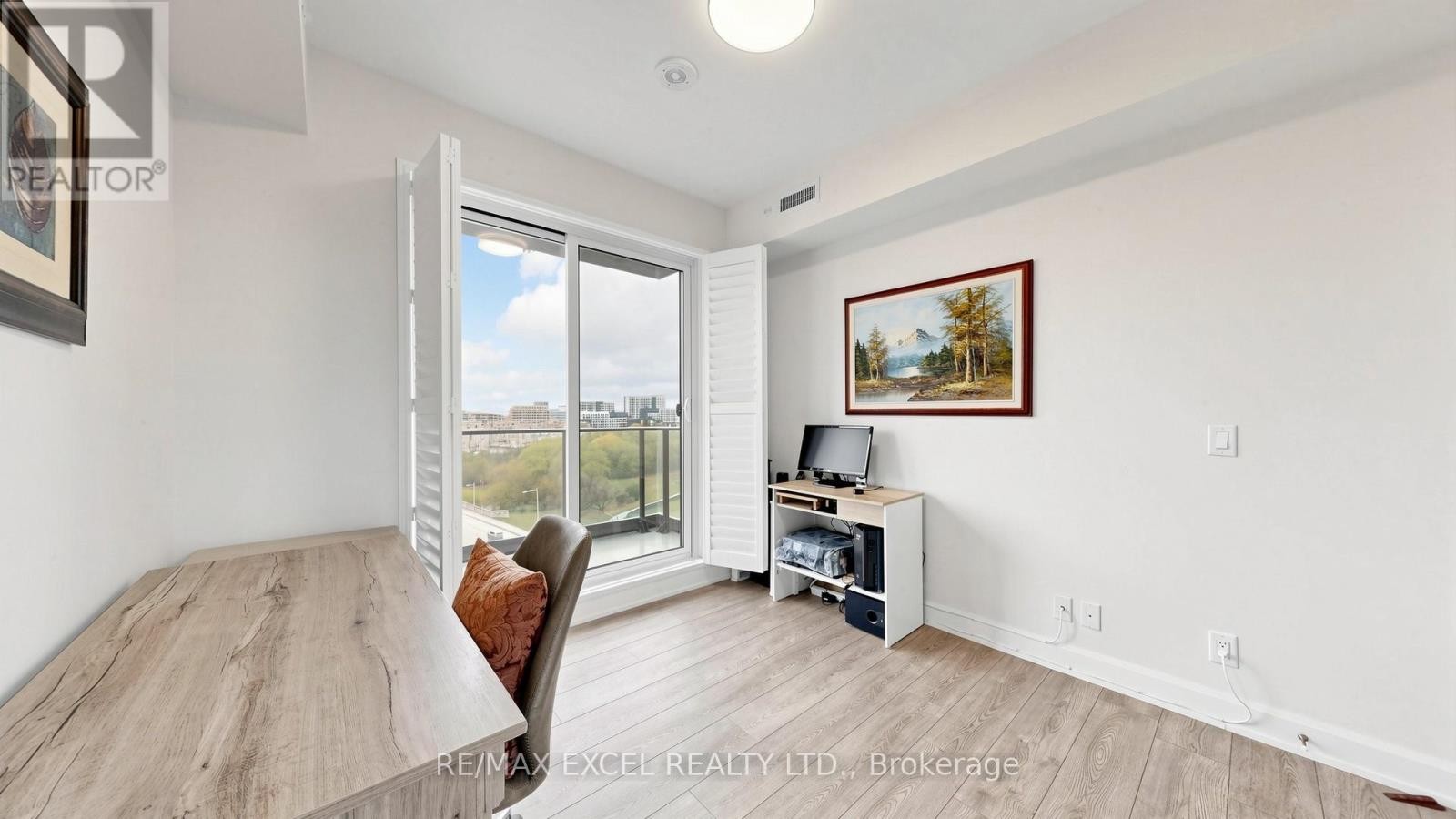 












1005 - 8 WATER WALK DRIVE

,
Markham (Unionville),




Ontario
L3R6L4

