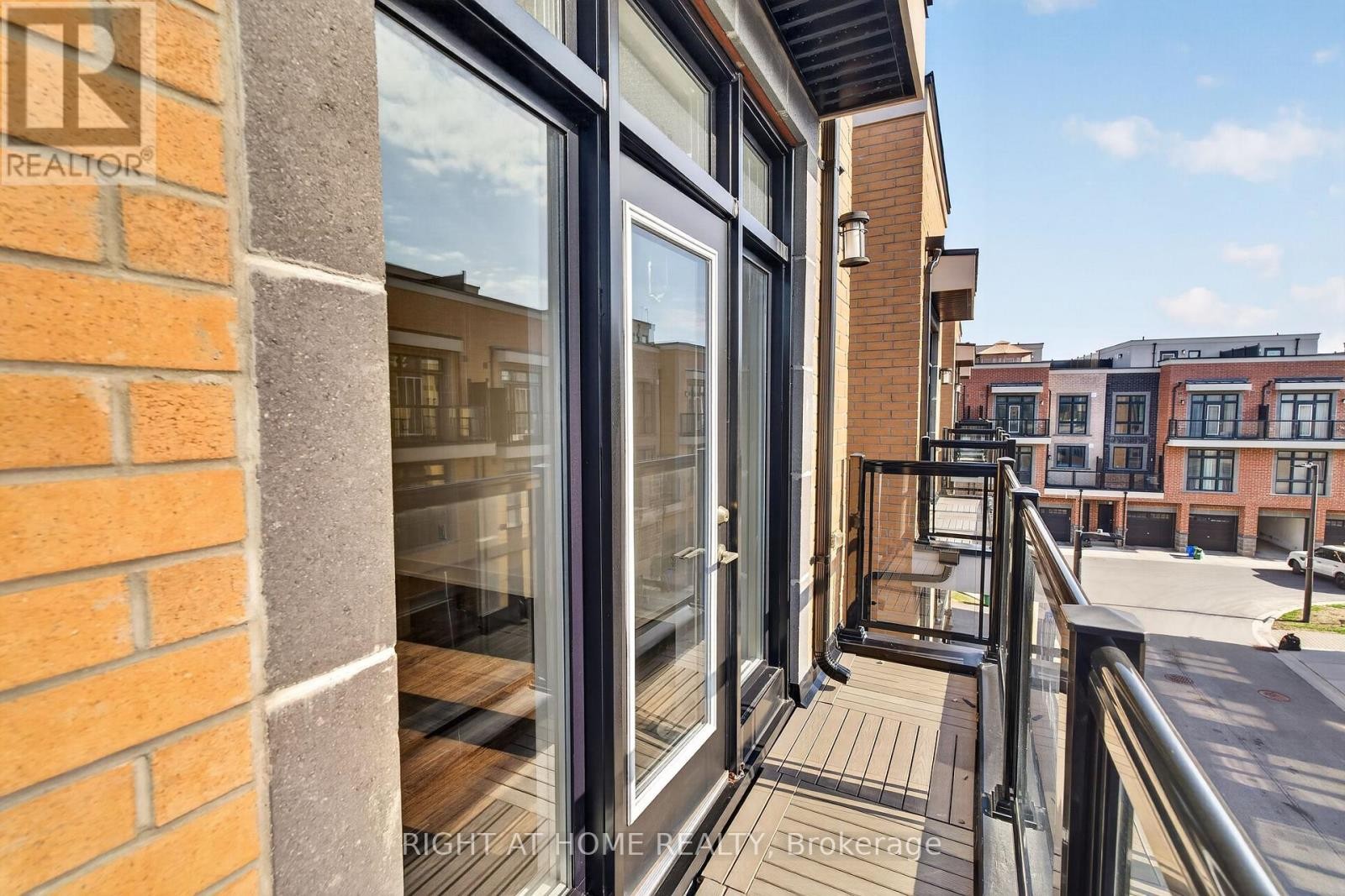 












1 - 12860 YONGE STREET

,
Richmond Hill (Oak Ridges),




Ontario
L4E1J4

