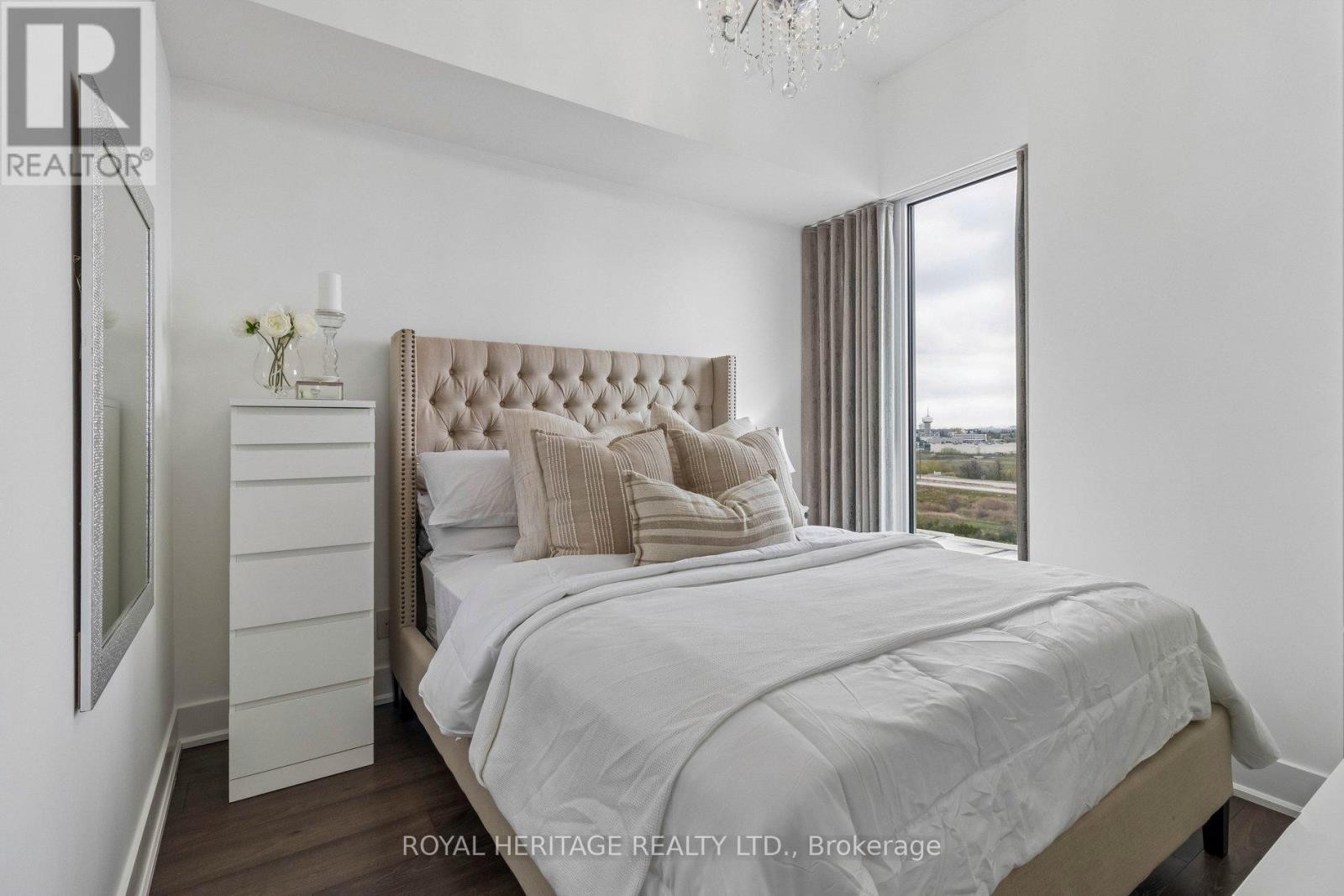 












1212 - 180 ENTERPRISE BOULEVARD

,
Markham (Unionville),




Ontario
L6G0G4

