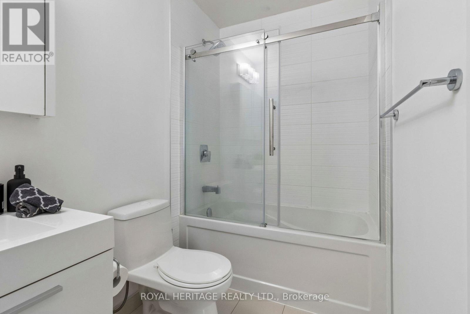 












1212 - 180 ENTERPRISE BOULEVARD

,
Markham (Unionville),




Ontario
L6G0G4


