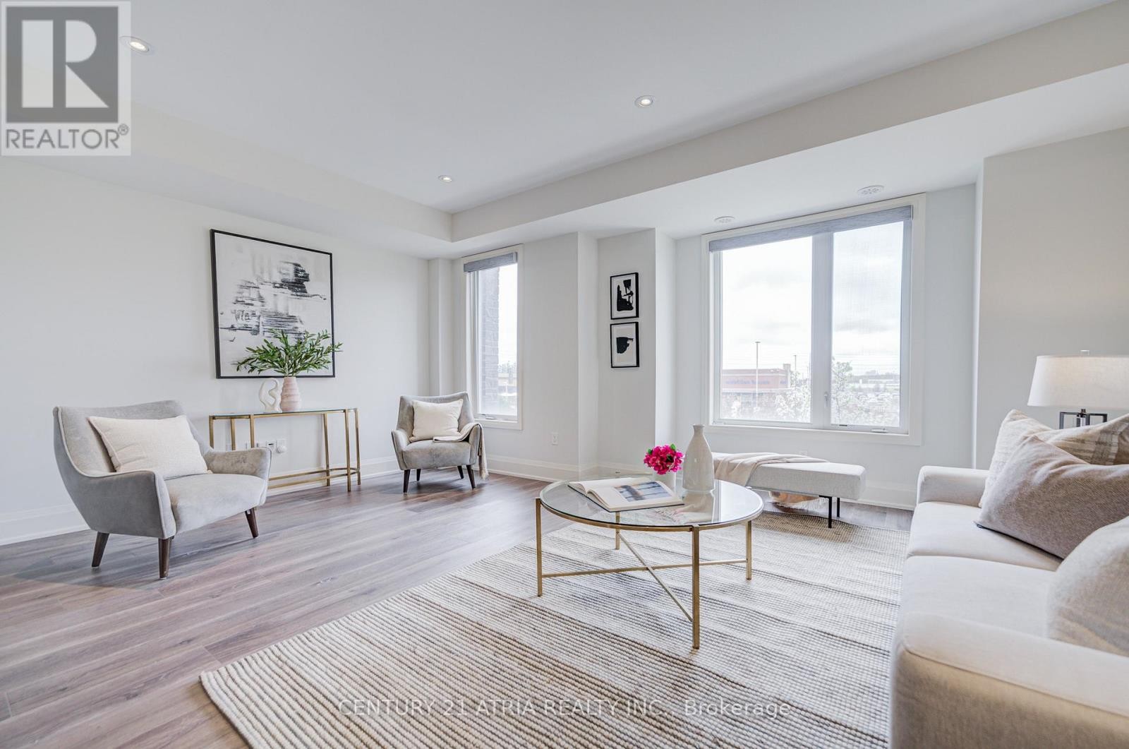 












49 COHEN WAY

,
Vaughan (Patterson),




Ontario
L6A5B4


