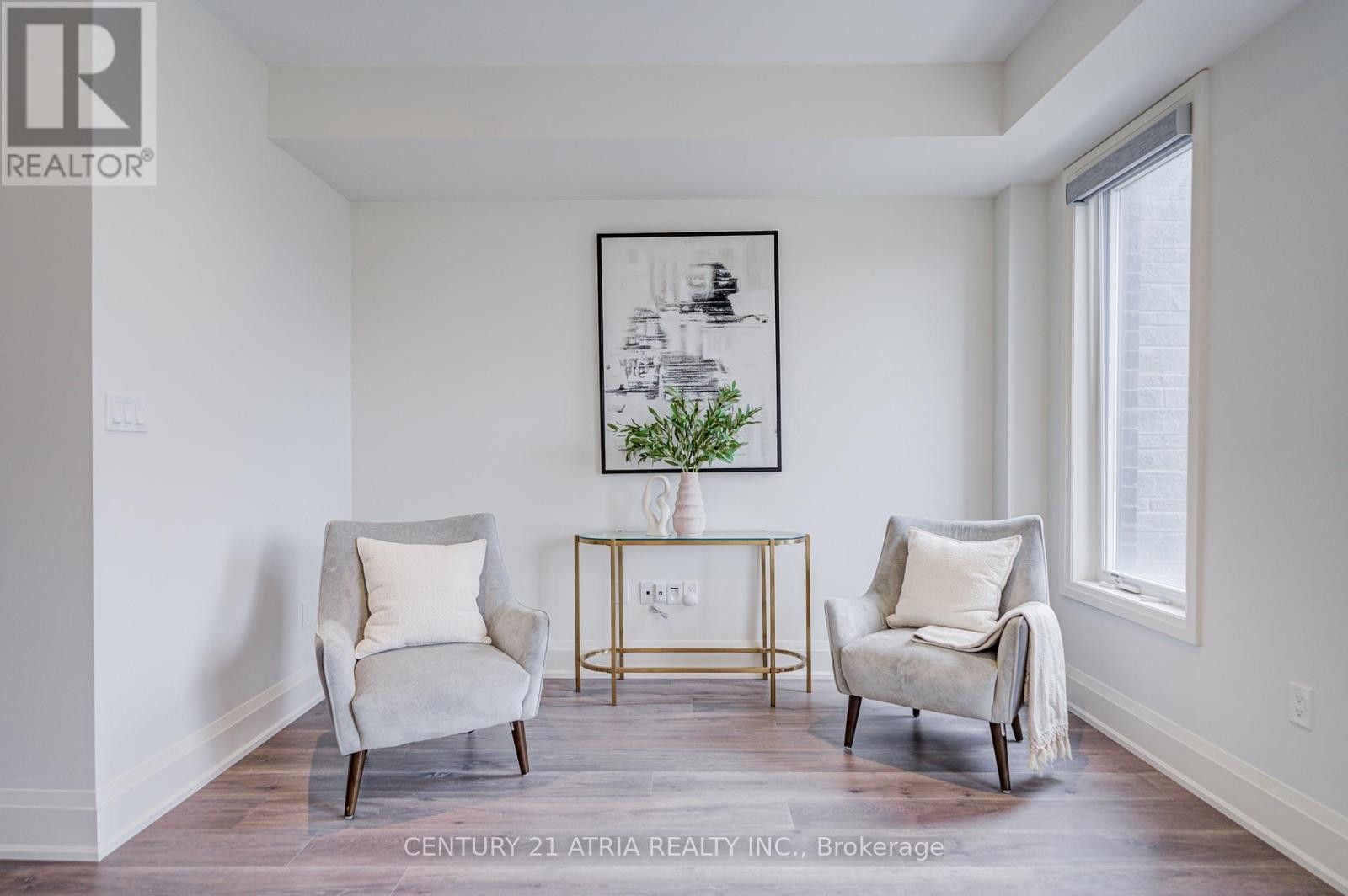 












49 COHEN WAY

,
Vaughan (Patterson),




Ontario
L6A5B4

