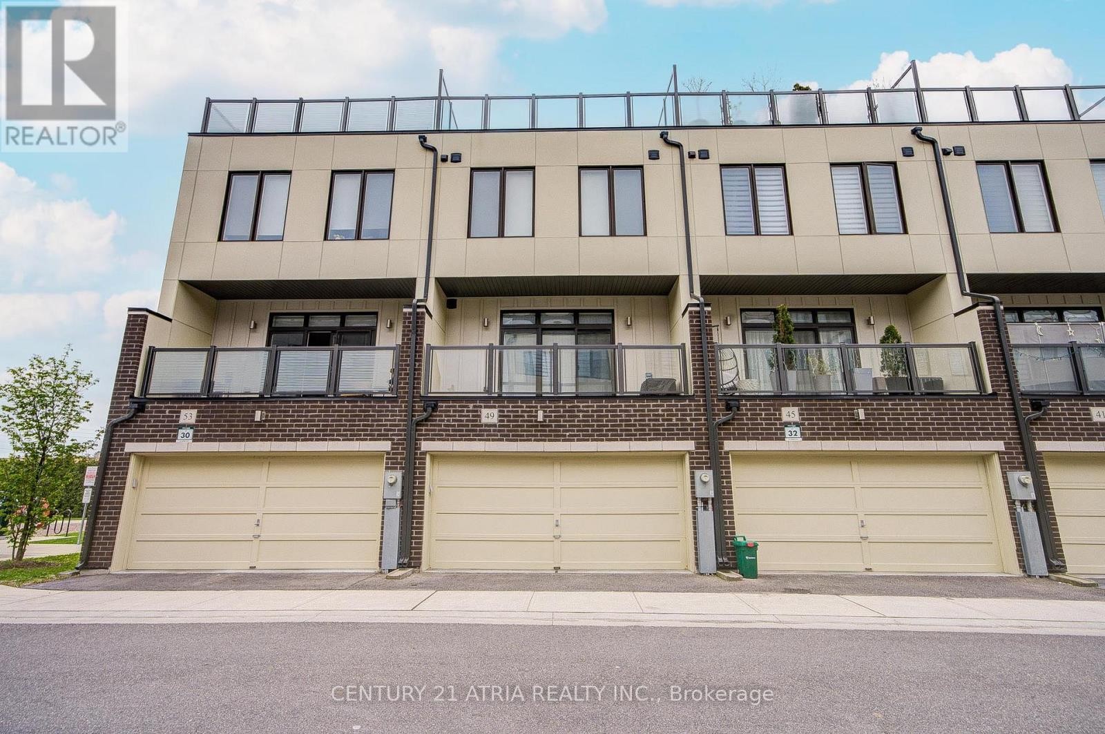 












49 COHEN WAY

,
Vaughan (Patterson),




Ontario
L6A5B4

