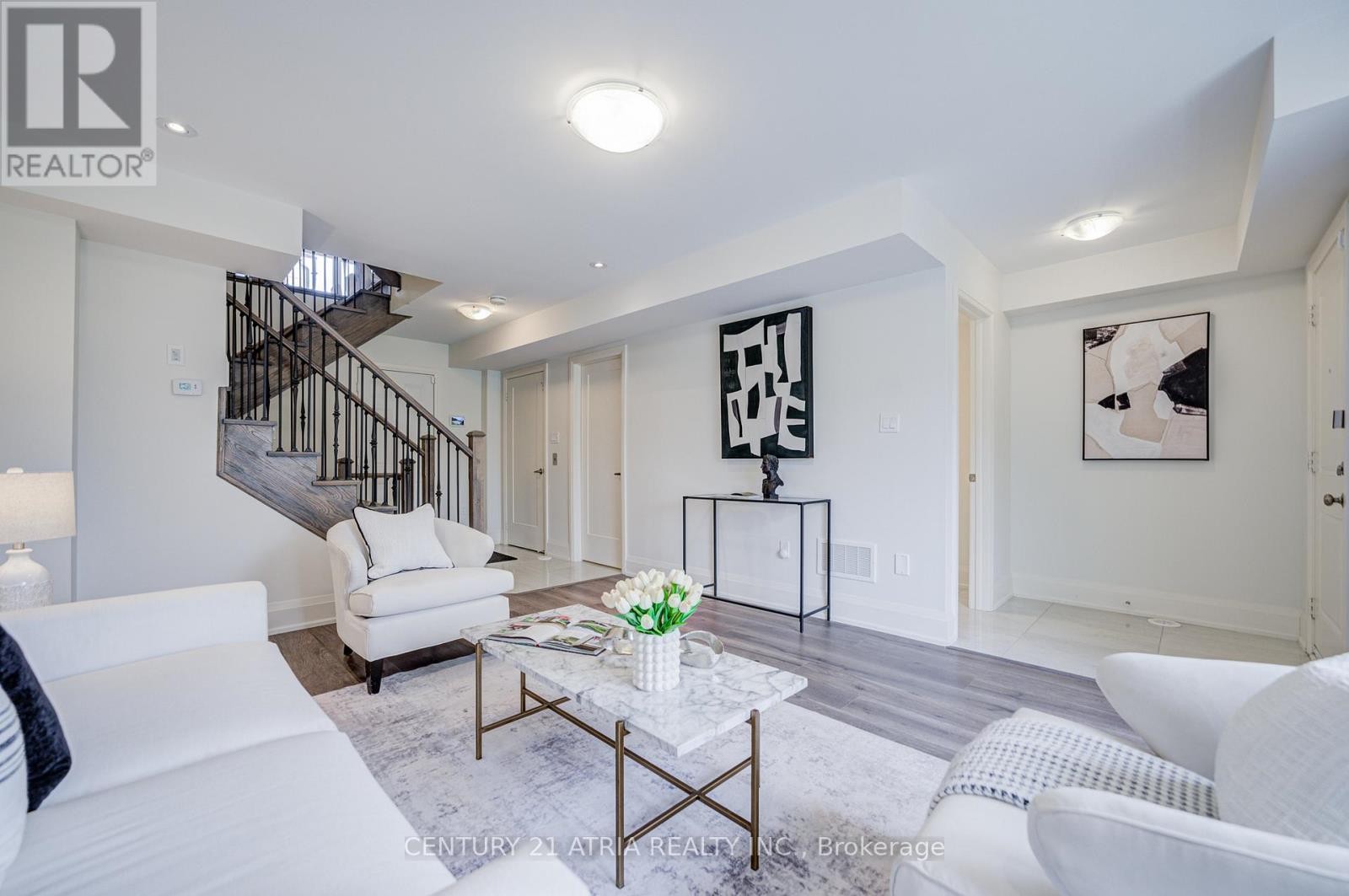 












49 COHEN WAY

,
Vaughan (Patterson),




Ontario
L6A5B4

