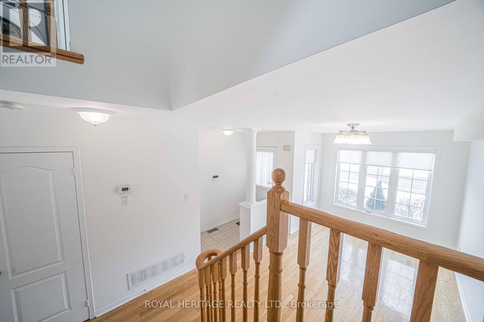 












344 CASTLEMORE AVENUE

,
Markham (Berczy),




Ontario
L6C2R6

