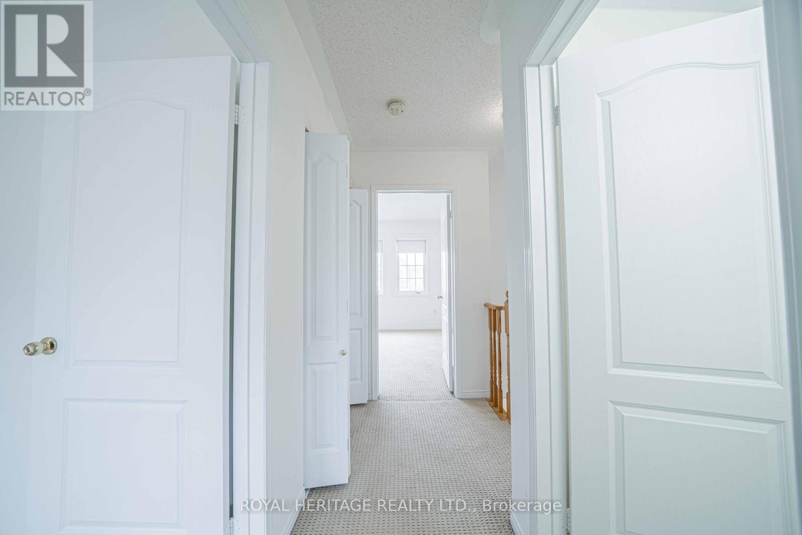 












344 CASTLEMORE AVENUE

,
Markham (Berczy),




Ontario
L6C2R6

