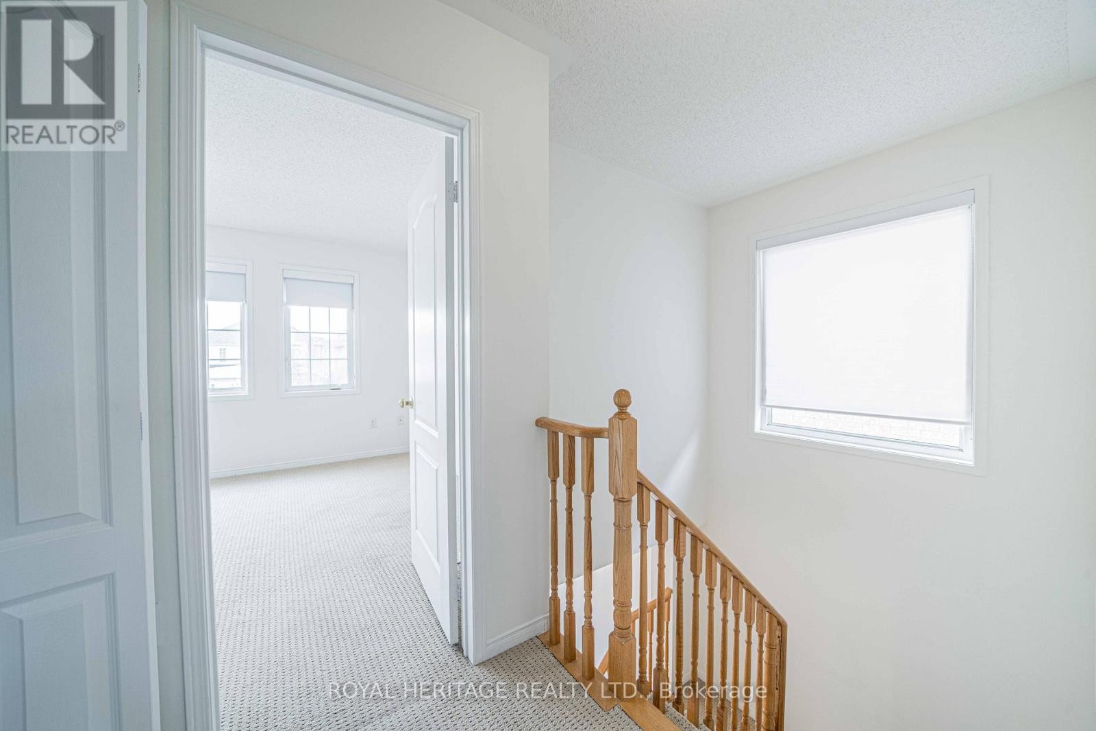 












344 CASTLEMORE AVENUE

,
Markham (Berczy),




Ontario
L6C2R6

