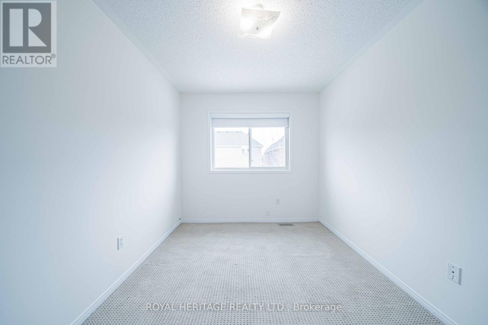 












344 CASTLEMORE AVENUE

,
Markham (Berczy),




Ontario
L6C2R6

