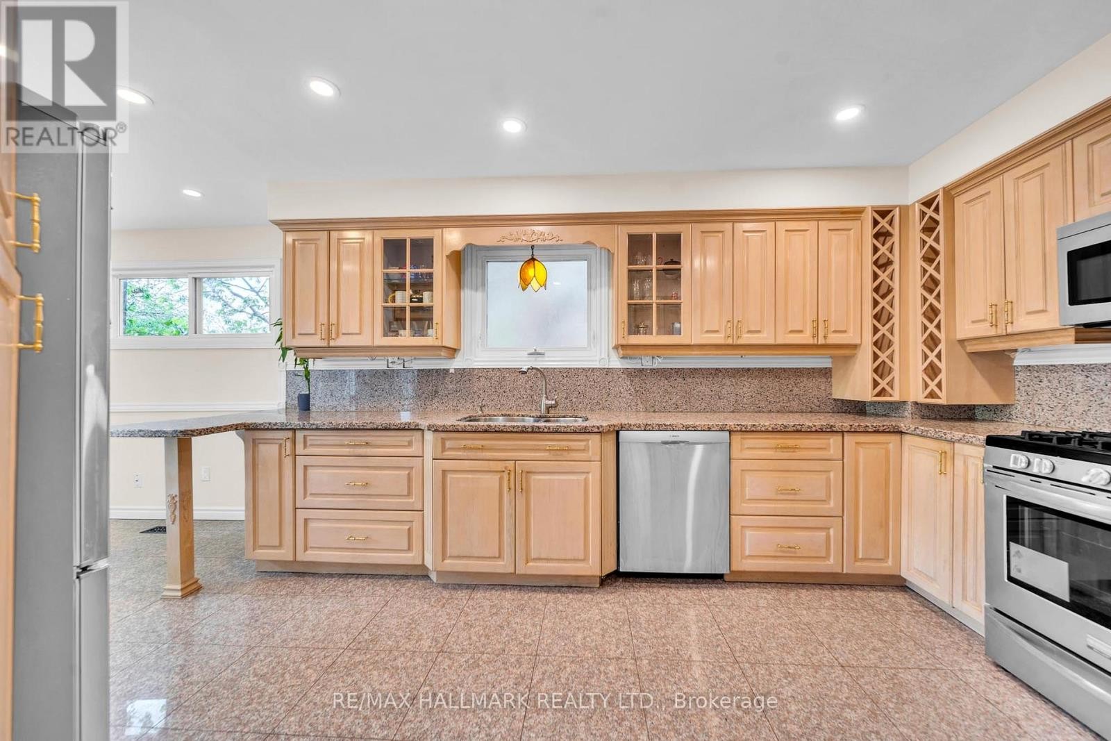 












58 ALEXIS ROAD

,
Markham (Thornlea),




Ontario
L3T6Z8

