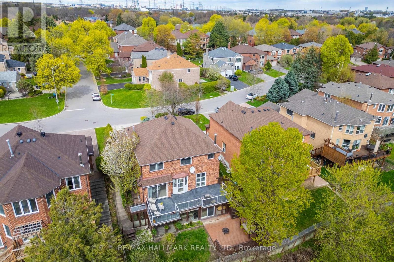












58 ALEXIS ROAD

,
Markham (Thornlea),




Ontario
L3T6Z8

