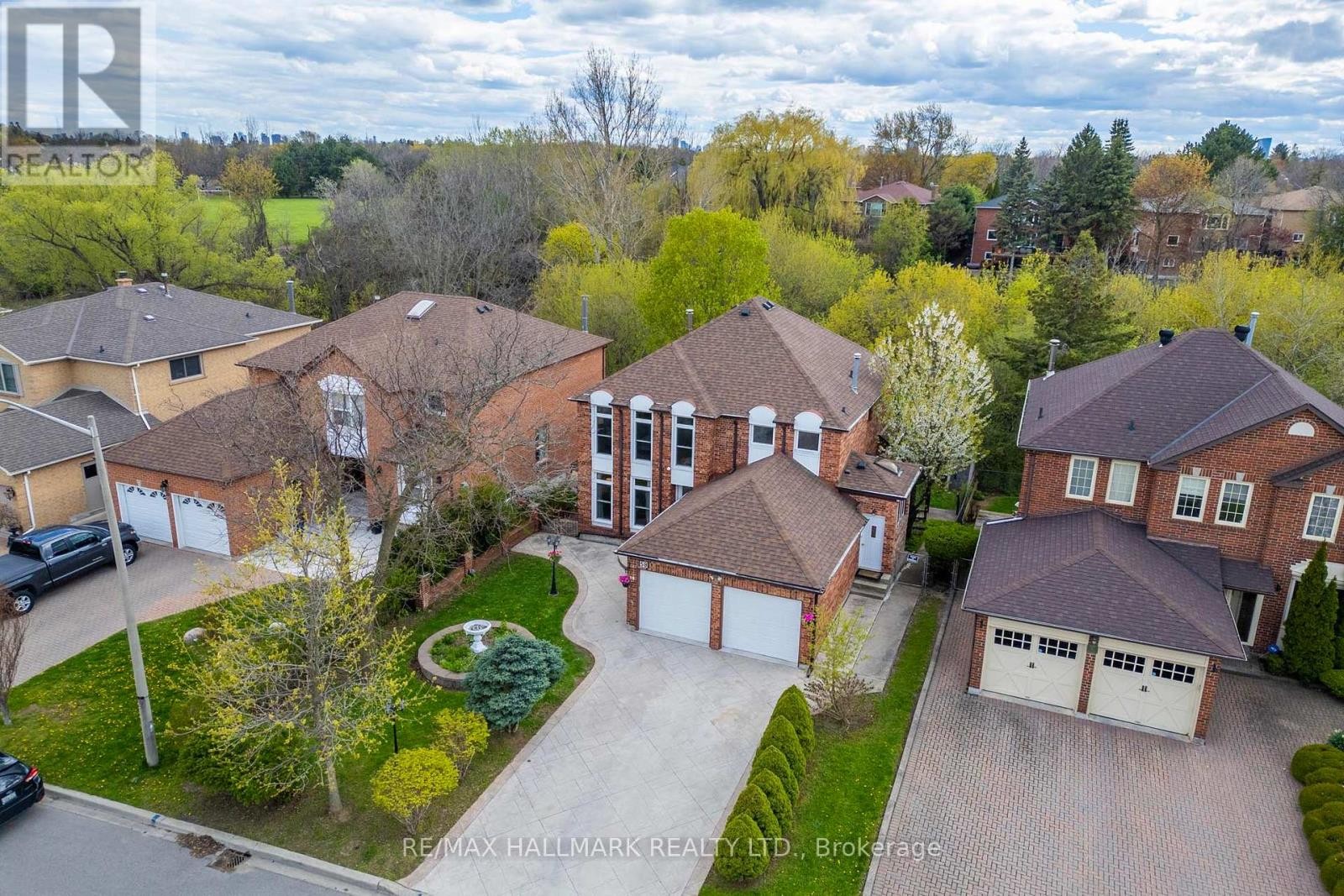 












58 ALEXIS ROAD

,
Markham (Thornlea),




Ontario
L3T6Z8

