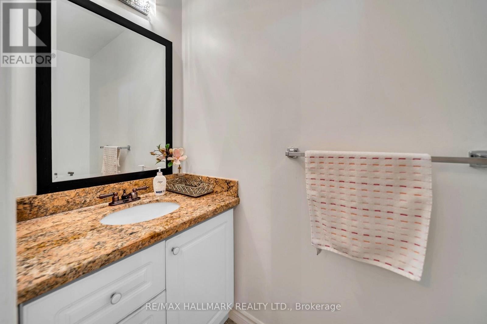 












58 ALEXIS ROAD

,
Markham (Thornlea),




Ontario
L3T6Z8

