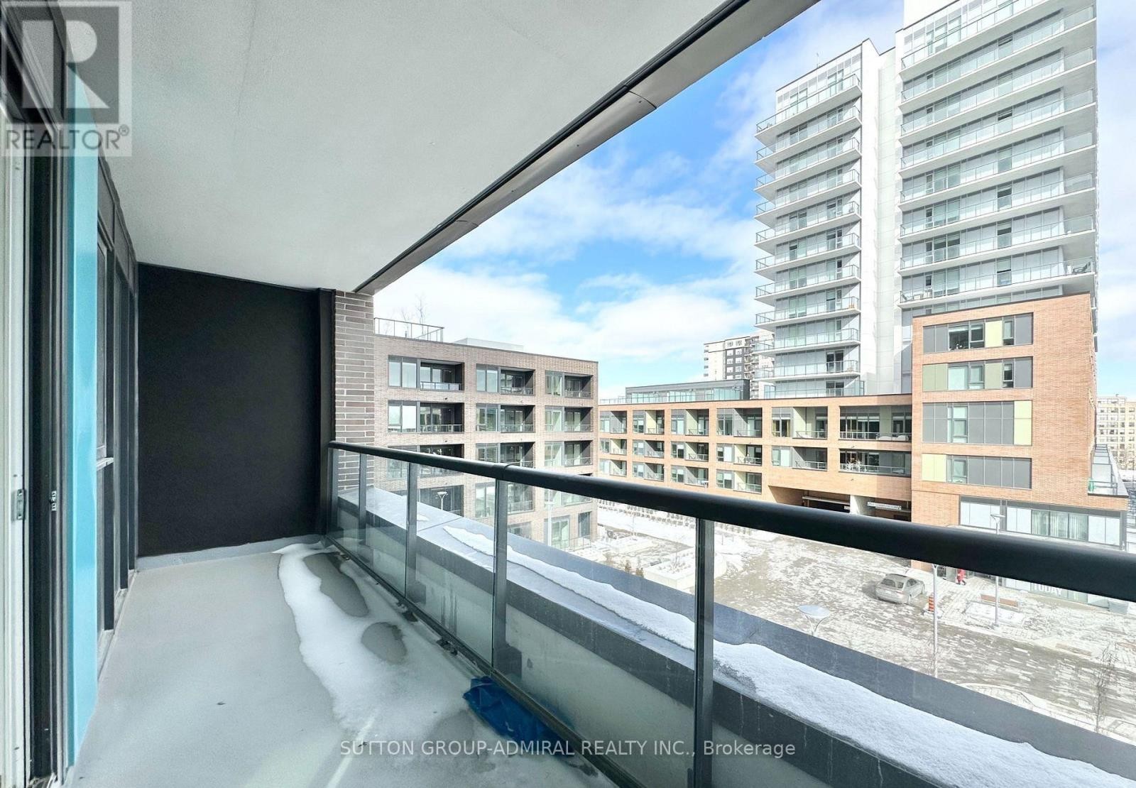 












304 - 185 DEERFIELD ROAD

,
Newmarket (Central Newmarket),




Ontario
L3Y0G7

