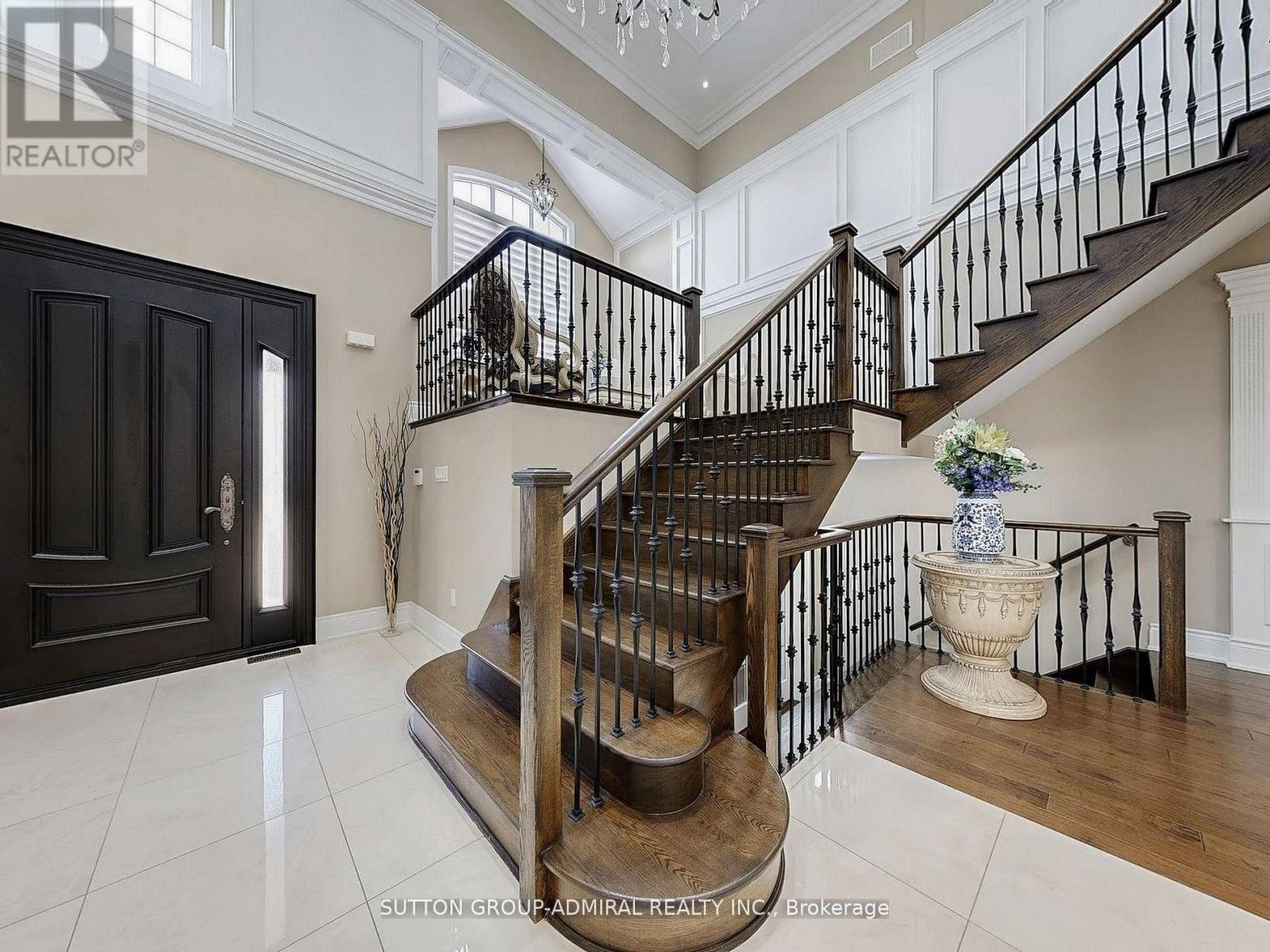












109 FARRELL ROAD

,
Vaughan (Patterson),




Ontario
L6A4W7

