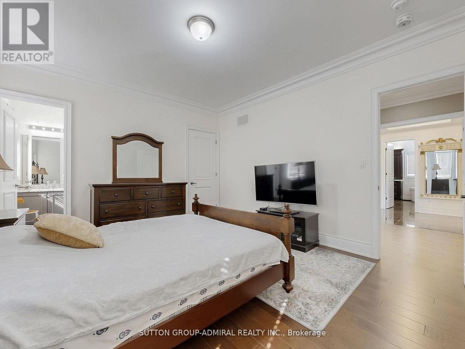 












109 FARRELL ROAD

,
Vaughan (Patterson),




Ontario
L6A4W7

