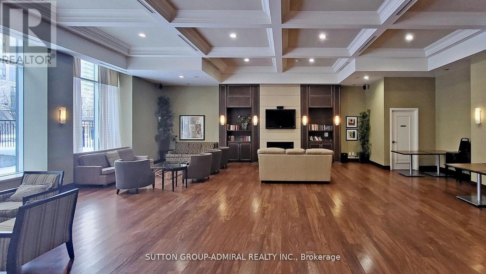 












811 - 20 NORTH PARK ROAD

,
Vaughan (Beverley Glen),




Ontario
L4J0G7

