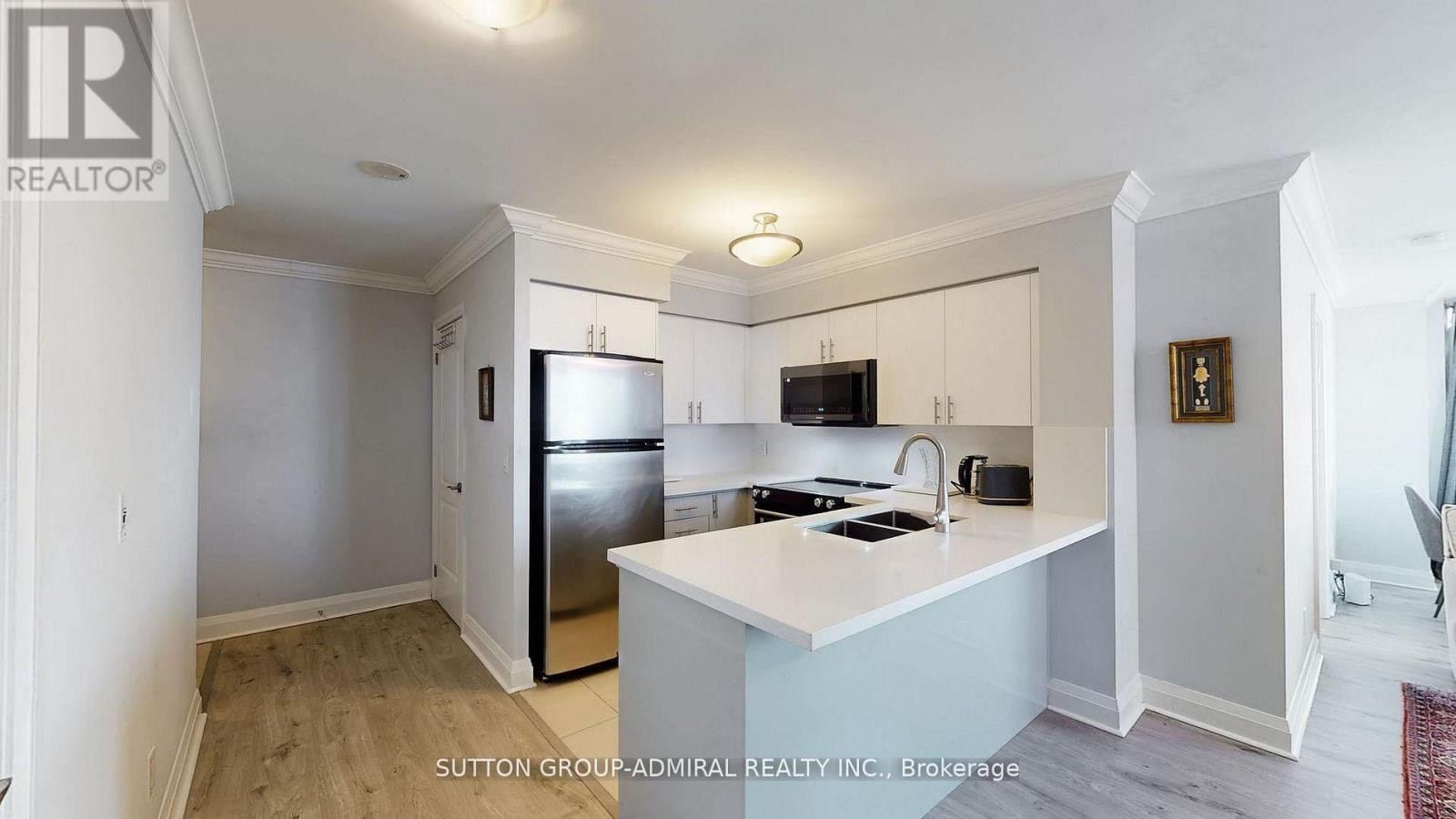 












811 - 20 NORTH PARK ROAD

,
Vaughan (Beverley Glen),




Ontario
L4J0G7

