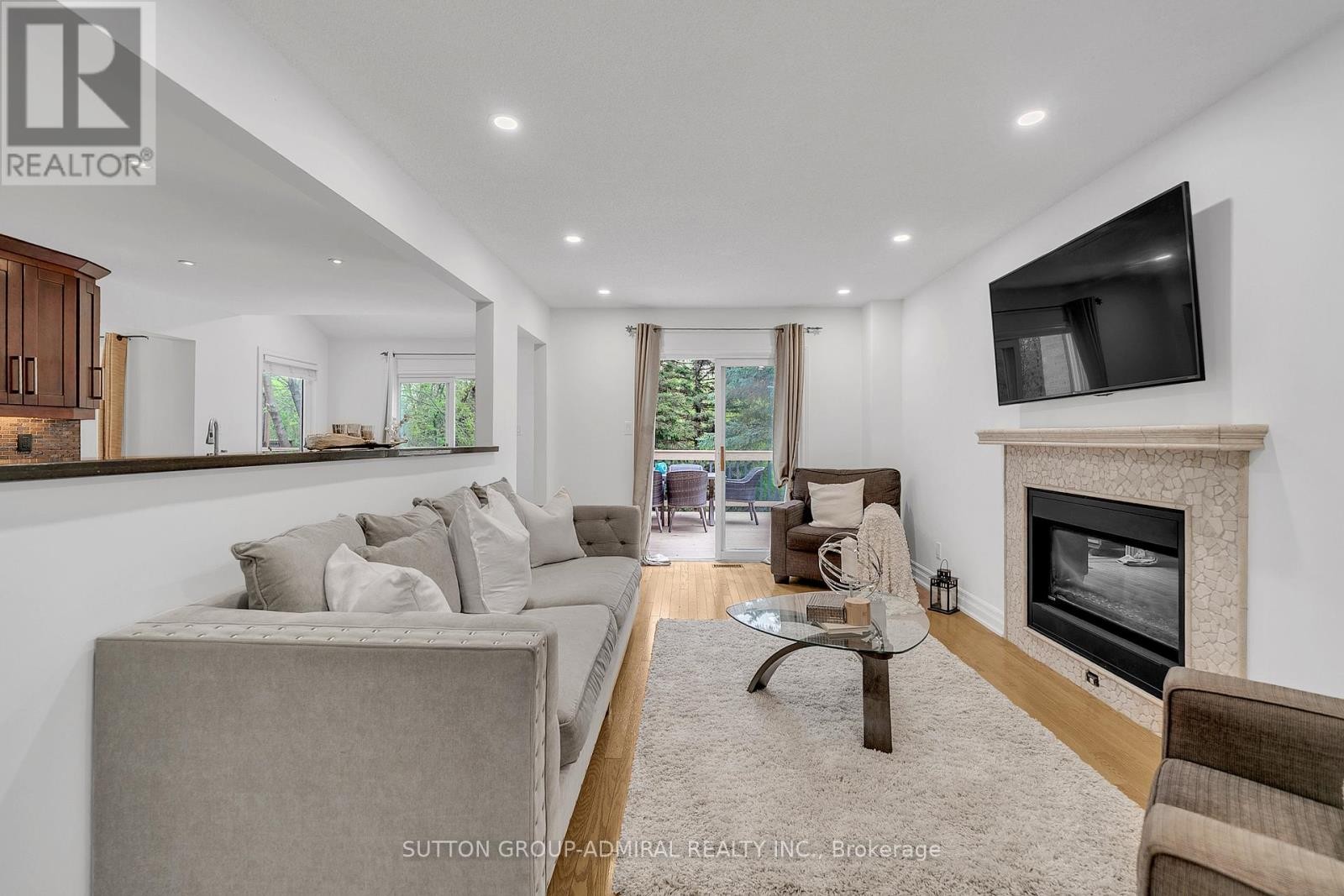 












63 O'CONNOR CRESCENT

,
Richmond Hill (North Richvale),




Ontario
L4C7P8

