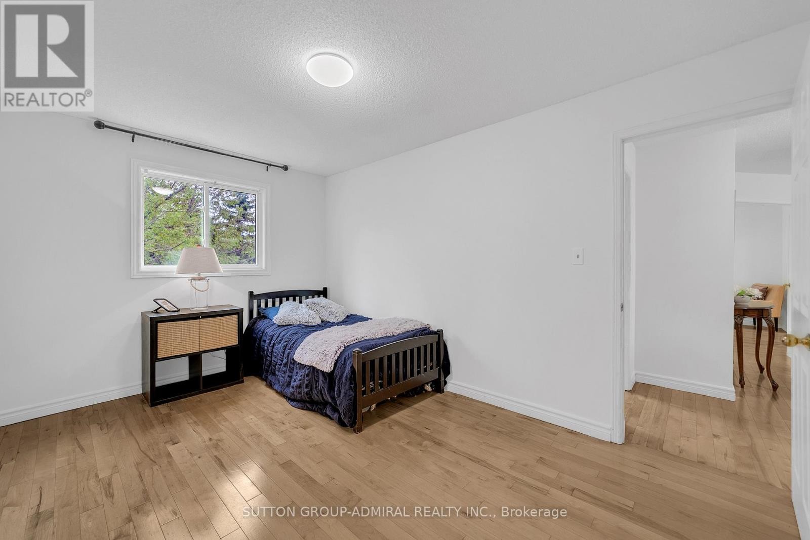












63 O'CONNOR CRESCENT

,
Richmond Hill (North Richvale),




Ontario
L4C7P8

