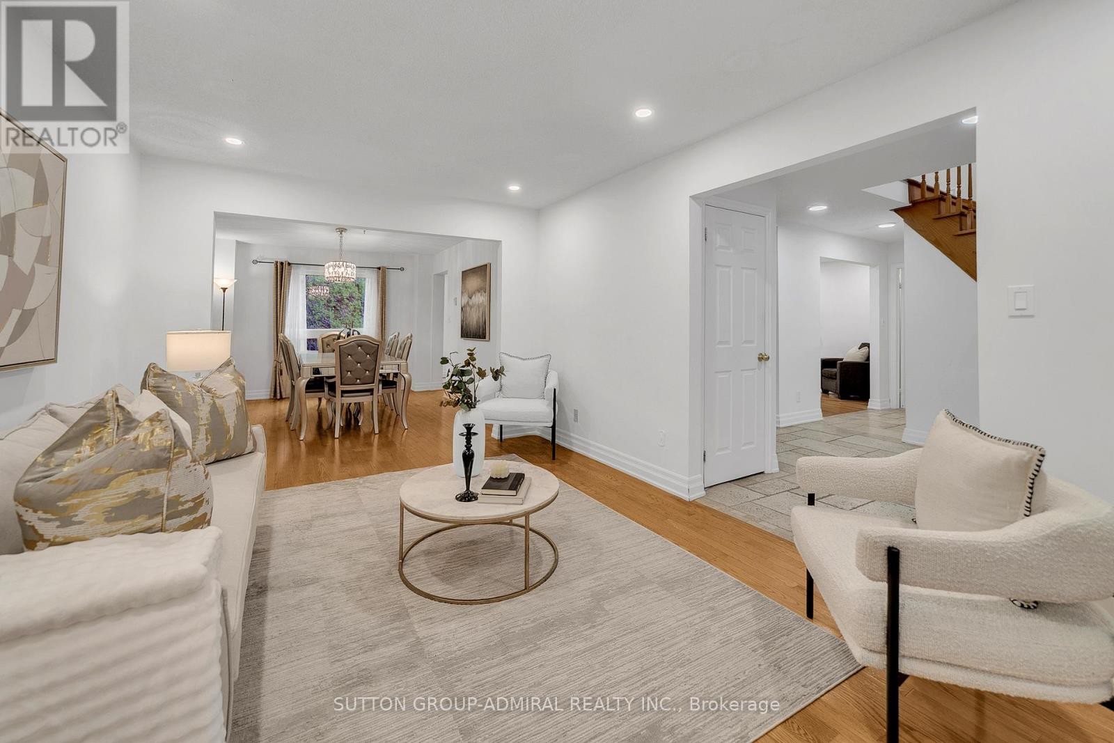 












63 O'CONNOR CRESCENT

,
Richmond Hill (North Richvale),




Ontario
L4C7P8


