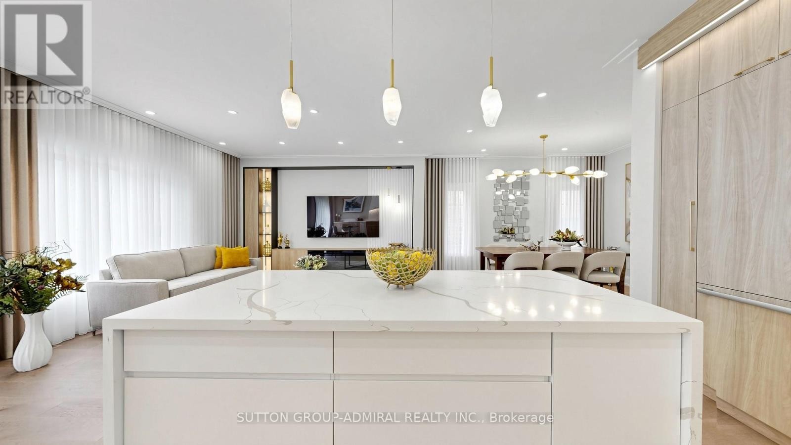 












27 ASNER AVENUE

,
Vaughan (Patterson),




Ontario
L6A0W6

