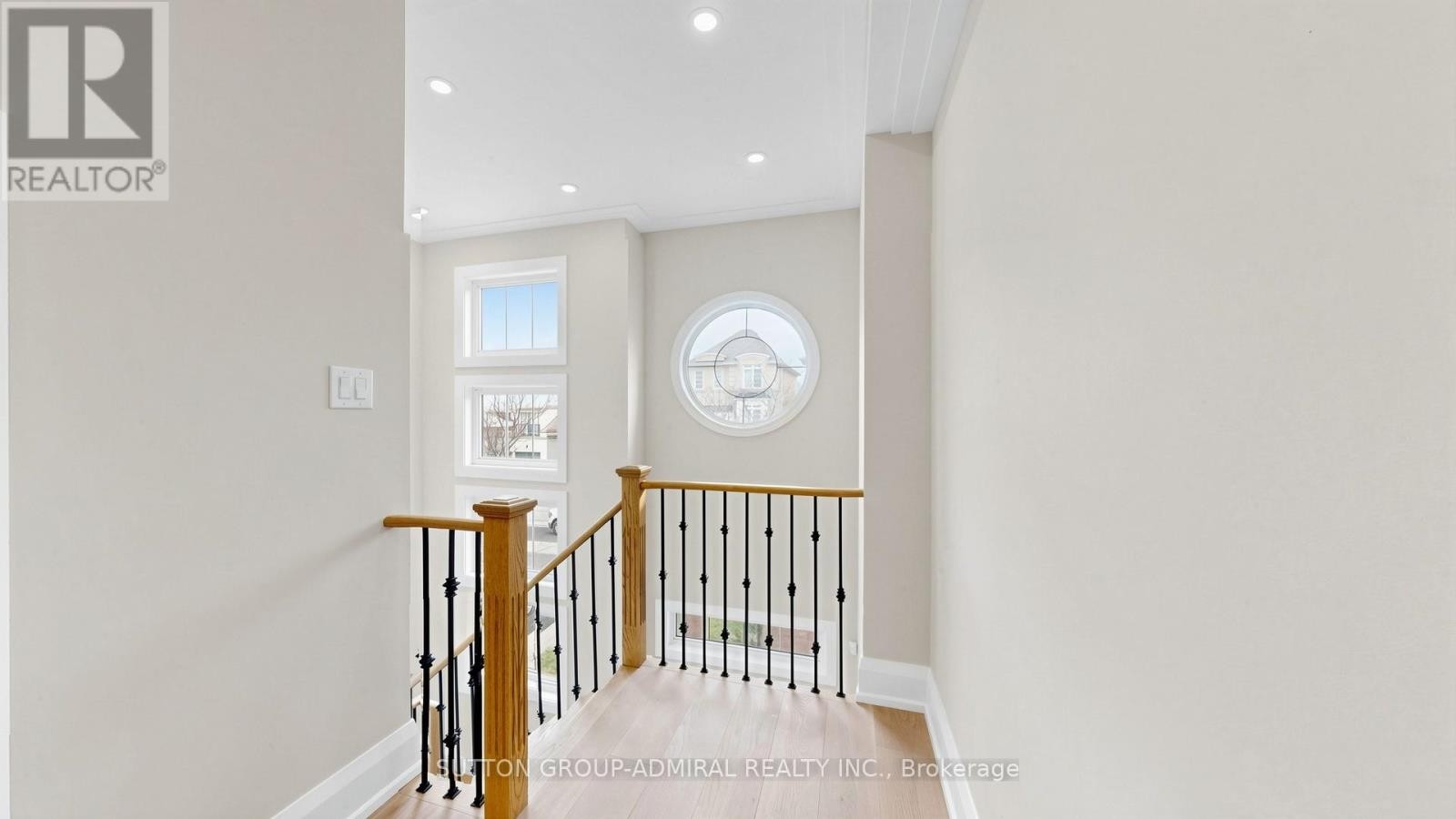 












27 ASNER AVENUE

,
Vaughan (Patterson),




Ontario
L6A0W6

