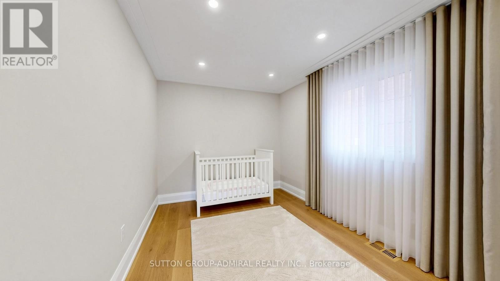 












27 ASNER AVENUE

,
Vaughan (Patterson),




Ontario
L6A0W6

