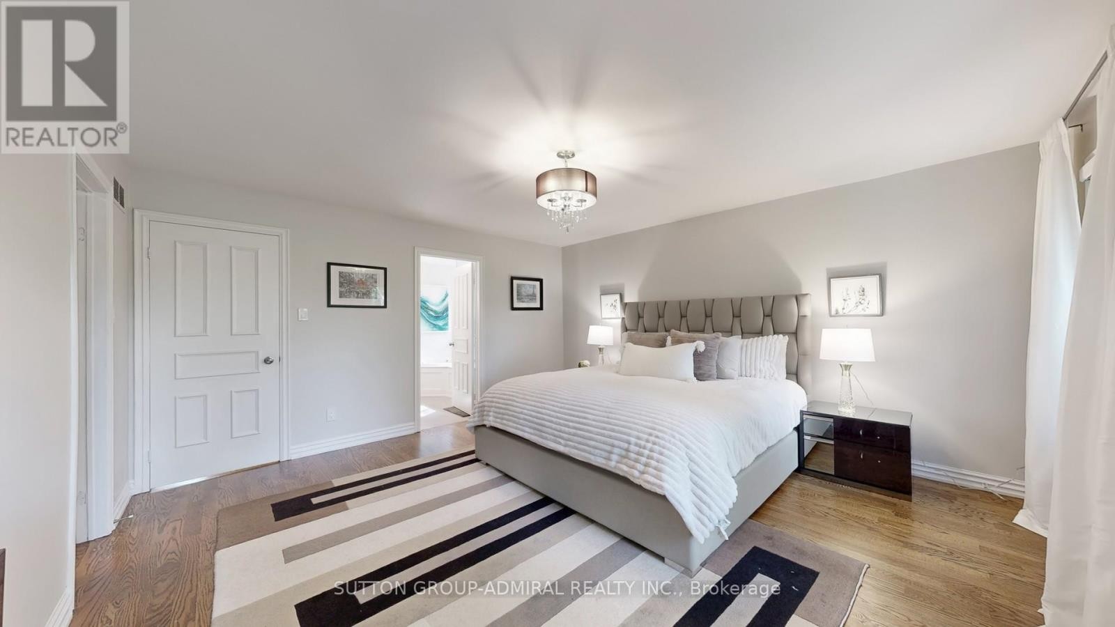 












60 BAYNARDS LANE

,
Richmond Hill (Mill Pond),




Ontario
L4C9B4


