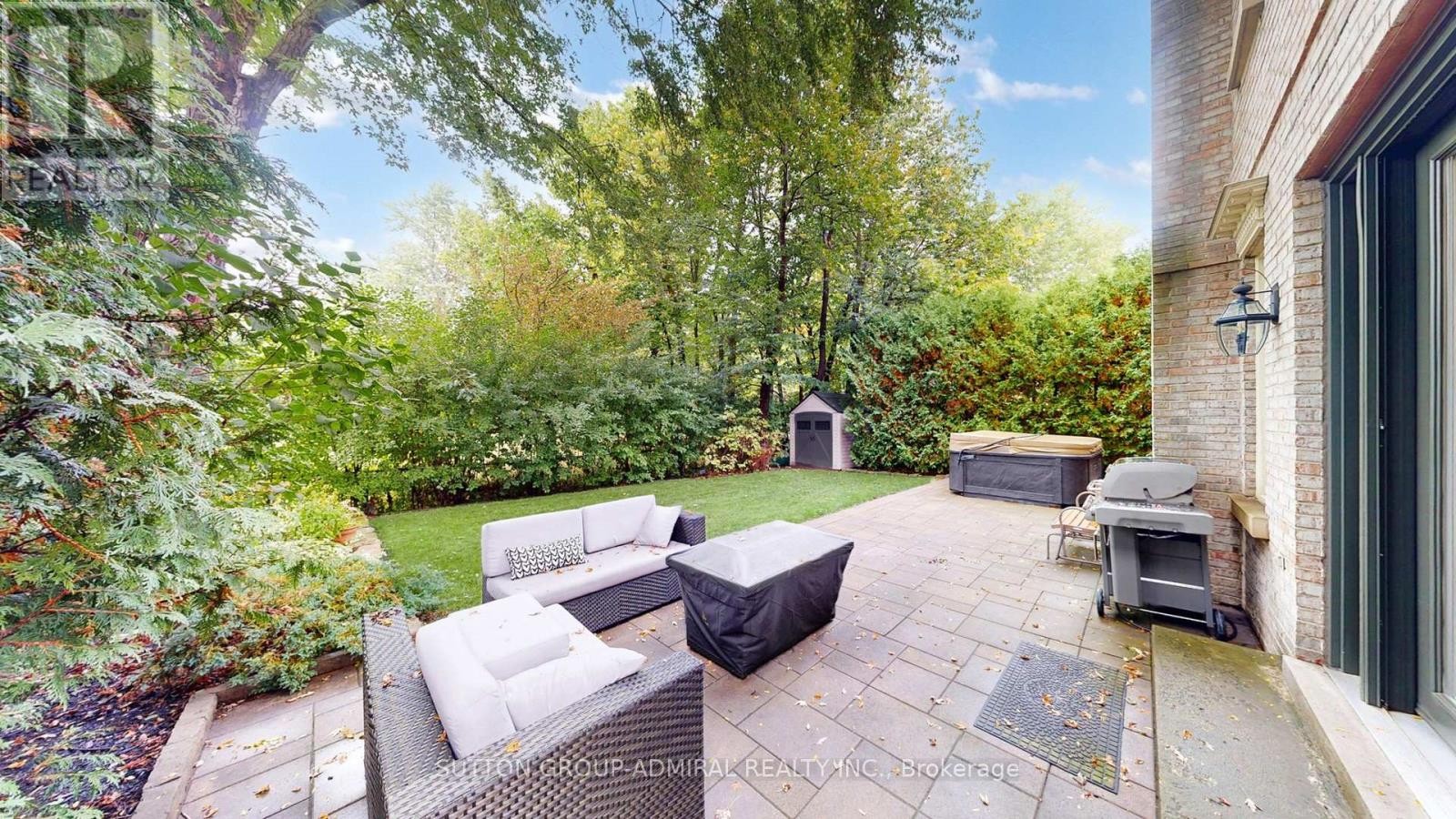 












60 BAYNARDS LANE

,
Richmond Hill (Mill Pond),




Ontario
L4C9B4

