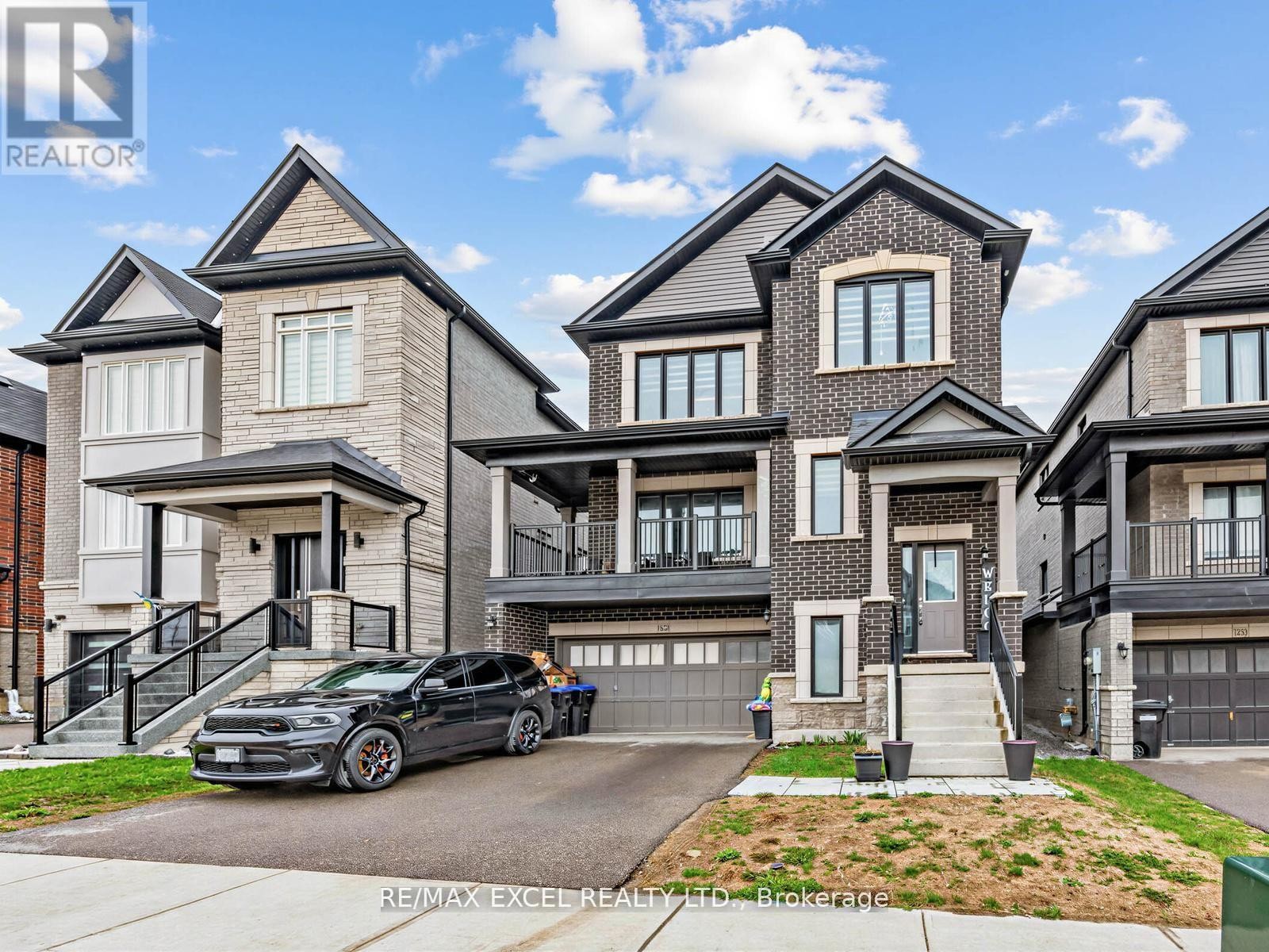 












1454 STOVELL CRESCENT

,
Innisfil (Lefroy),




Ontario
L0L1W0

