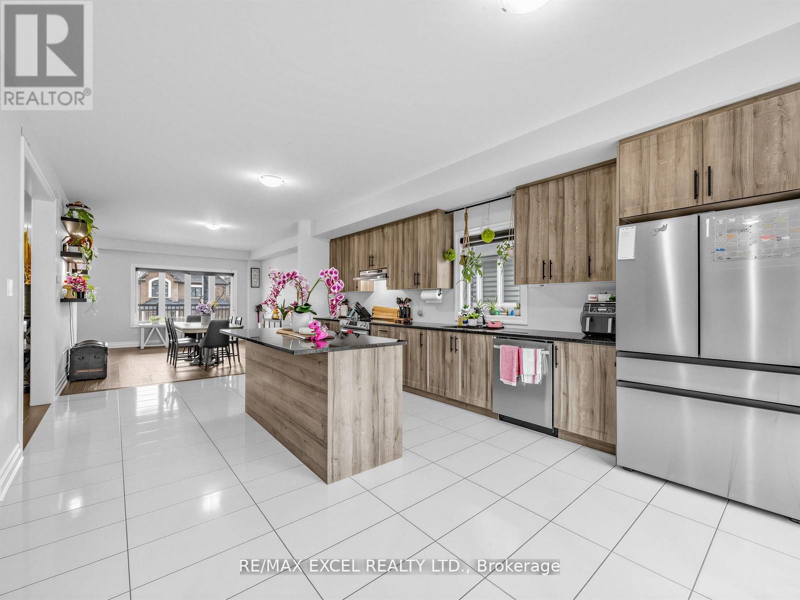












1454 STOVELL CRESCENT

,
Innisfil (Lefroy),




Ontario
L0L1W0

