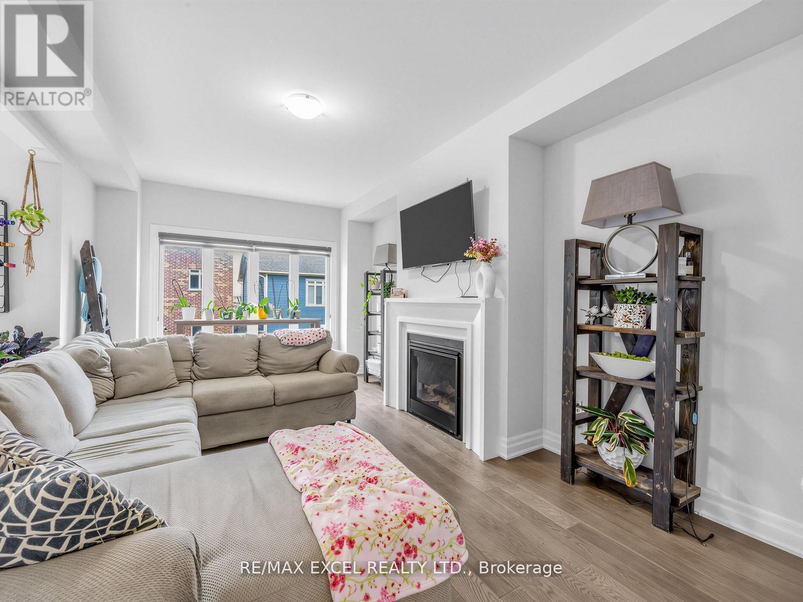 












1454 STOVELL CRESCENT

,
Innisfil (Lefroy),




Ontario
L0L1W0

