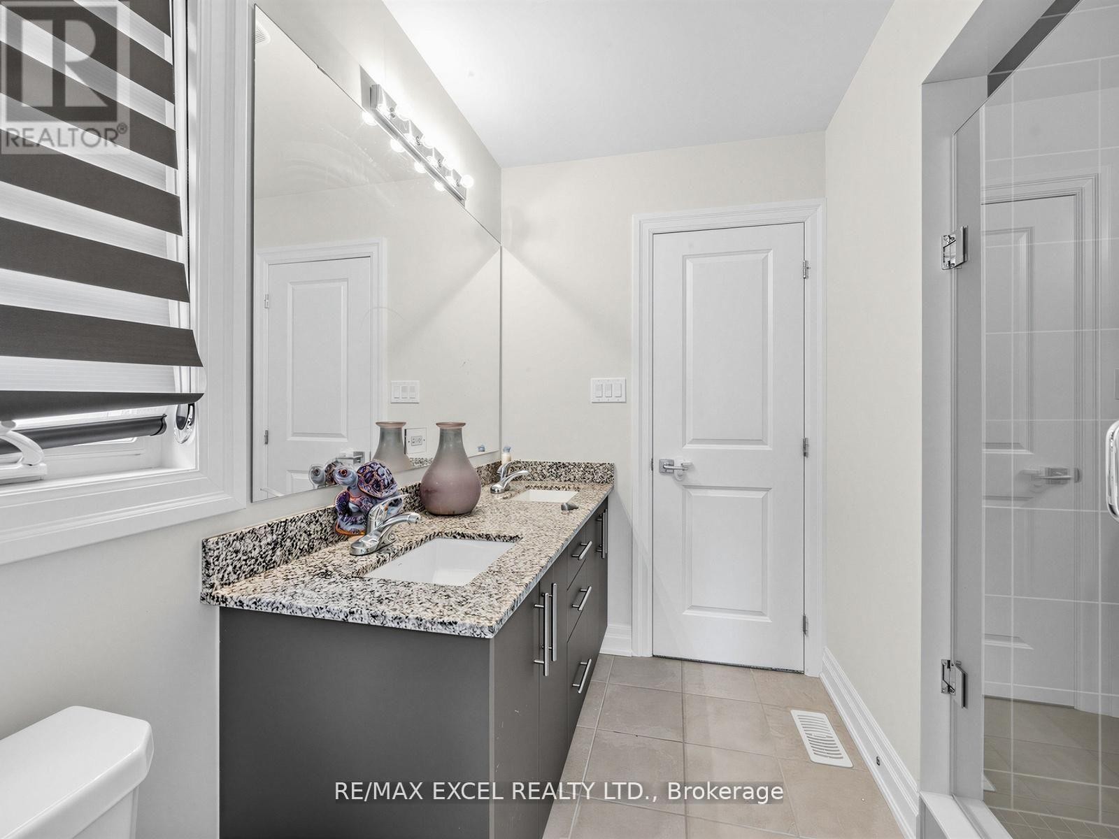 












1454 STOVELL CRESCENT

,
Innisfil (Lefroy),




Ontario
L0L1W0

