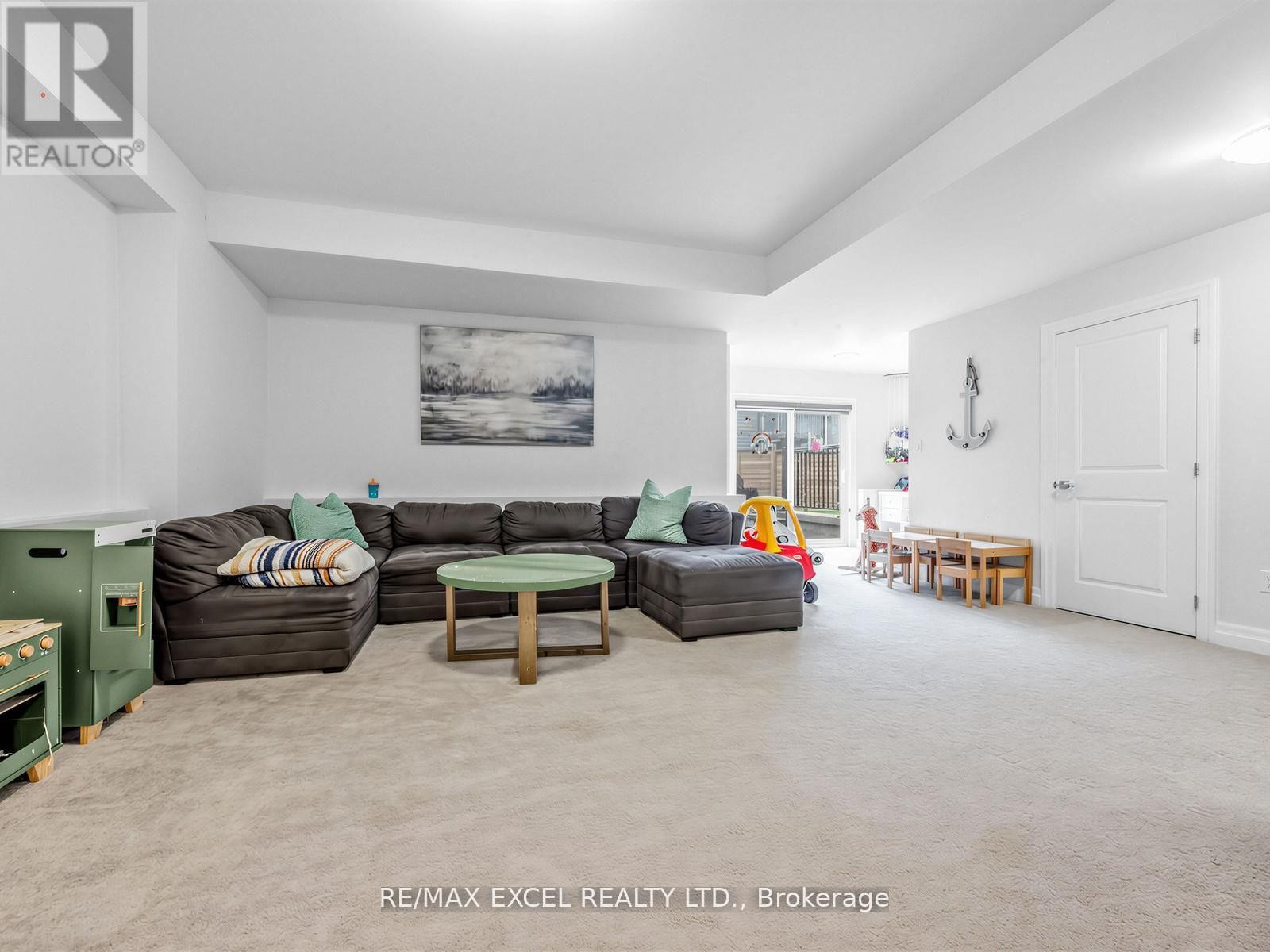 












1454 STOVELL CRESCENT

,
Innisfil (Lefroy),




Ontario
L0L1W0

