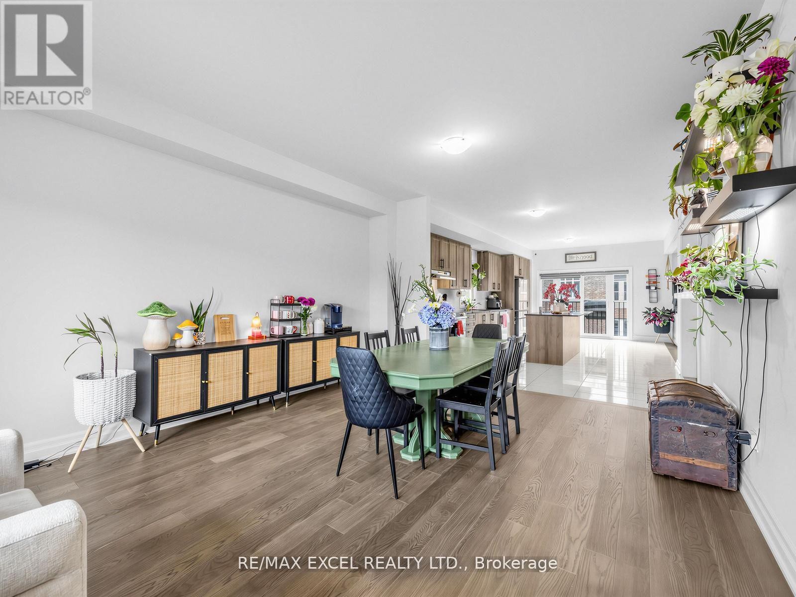 












1454 STOVELL CRESCENT

,
Innisfil (Lefroy),




Ontario
L0L1W0

