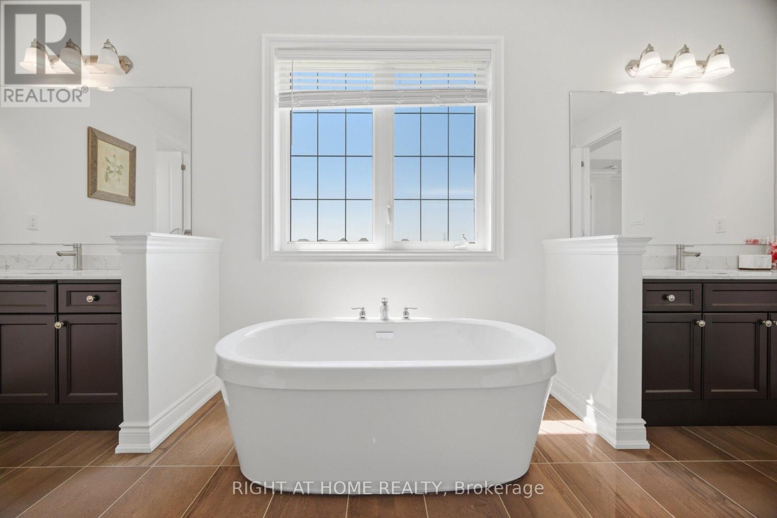 












17 LACROSSE TRAIL

,
Vaughan (Kleinburg),




Ontario
L4H4S7

