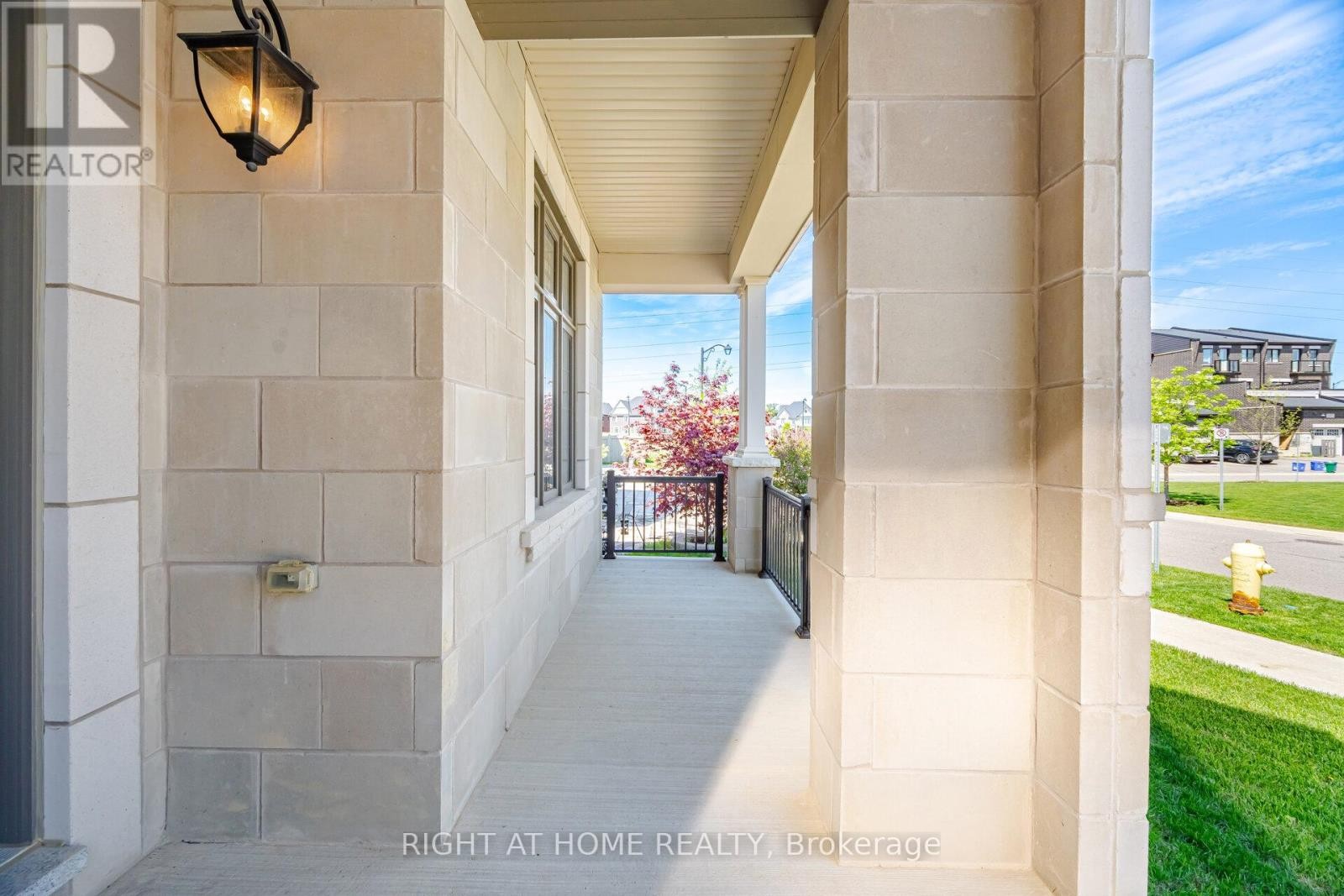 












17 LACROSSE TRAIL

,
Vaughan (Kleinburg),




Ontario
L4H4S7

