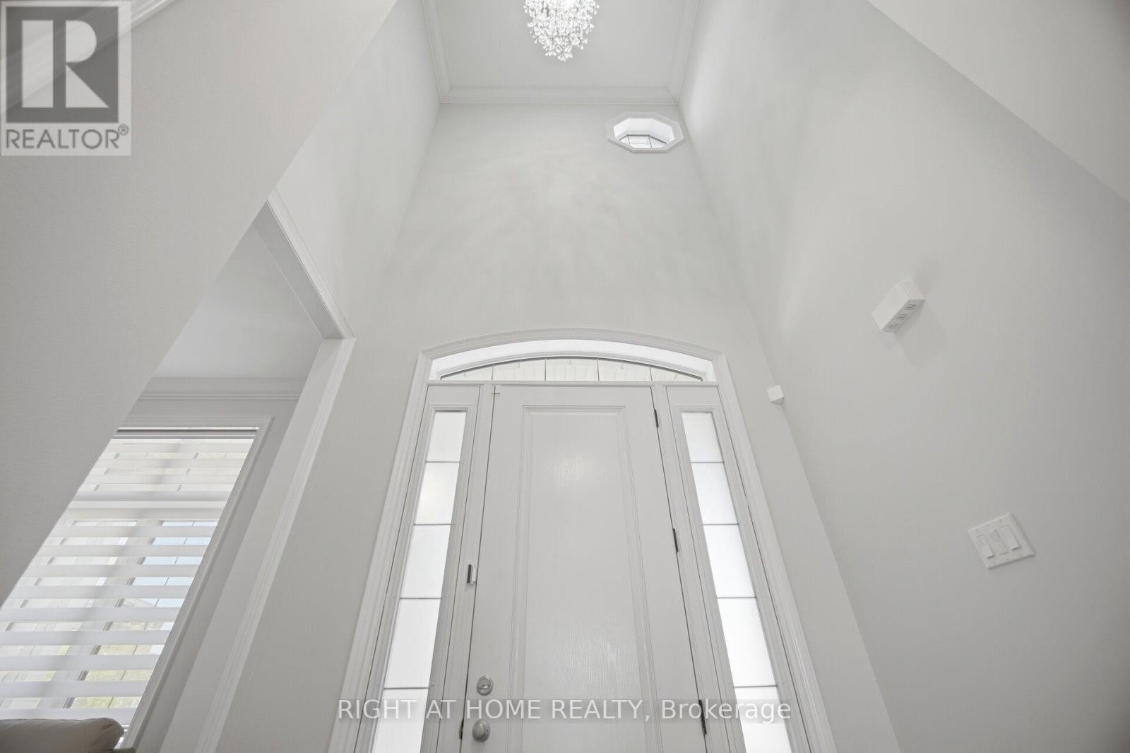 












17 LACROSSE TRAIL

,
Vaughan (Kleinburg),




Ontario
L4H4S7

