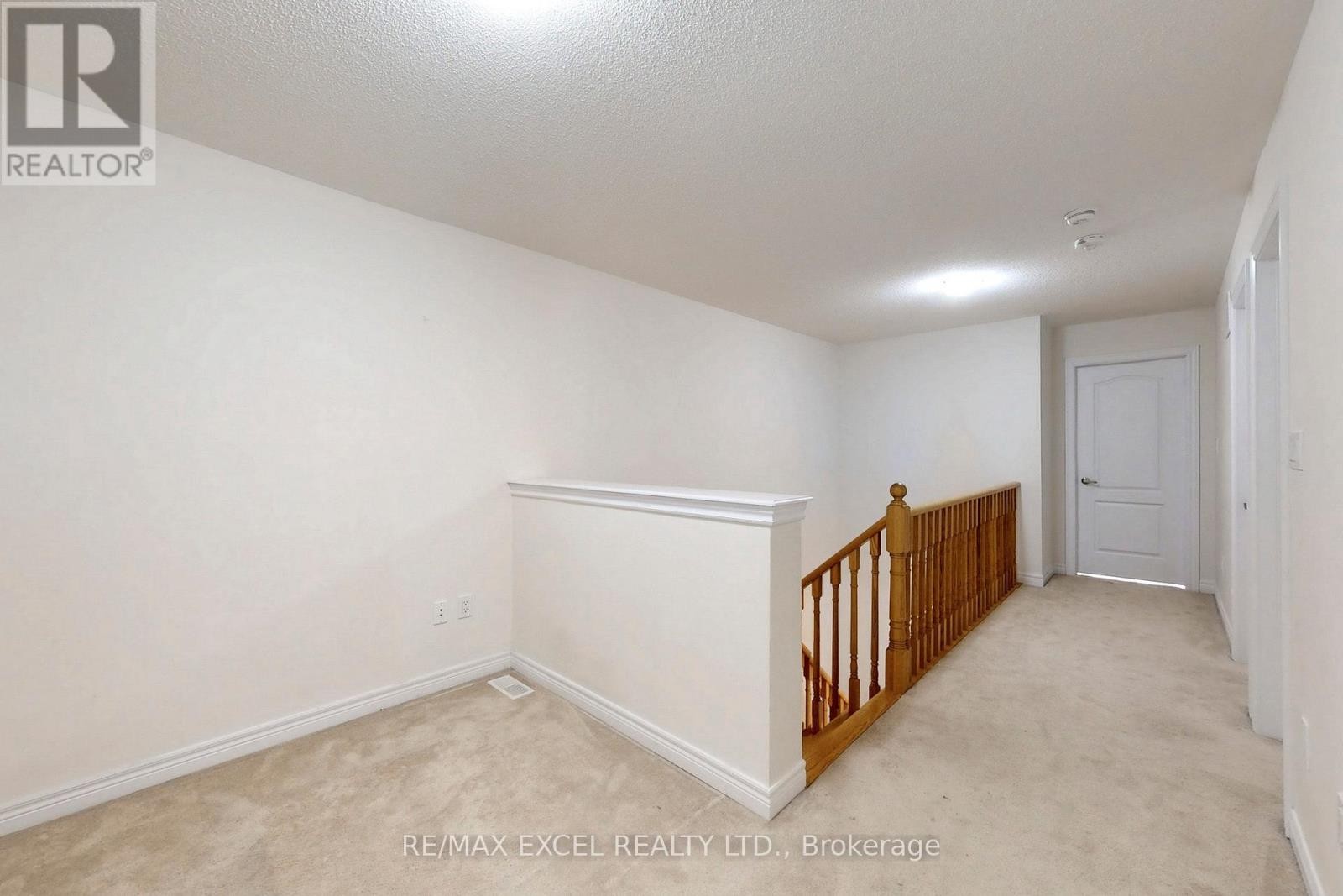 












14 TWINFLOWER LANE

,
Richmond Hill (Oak Ridges Lake Wilcox),




Ontario
L4E1E7

