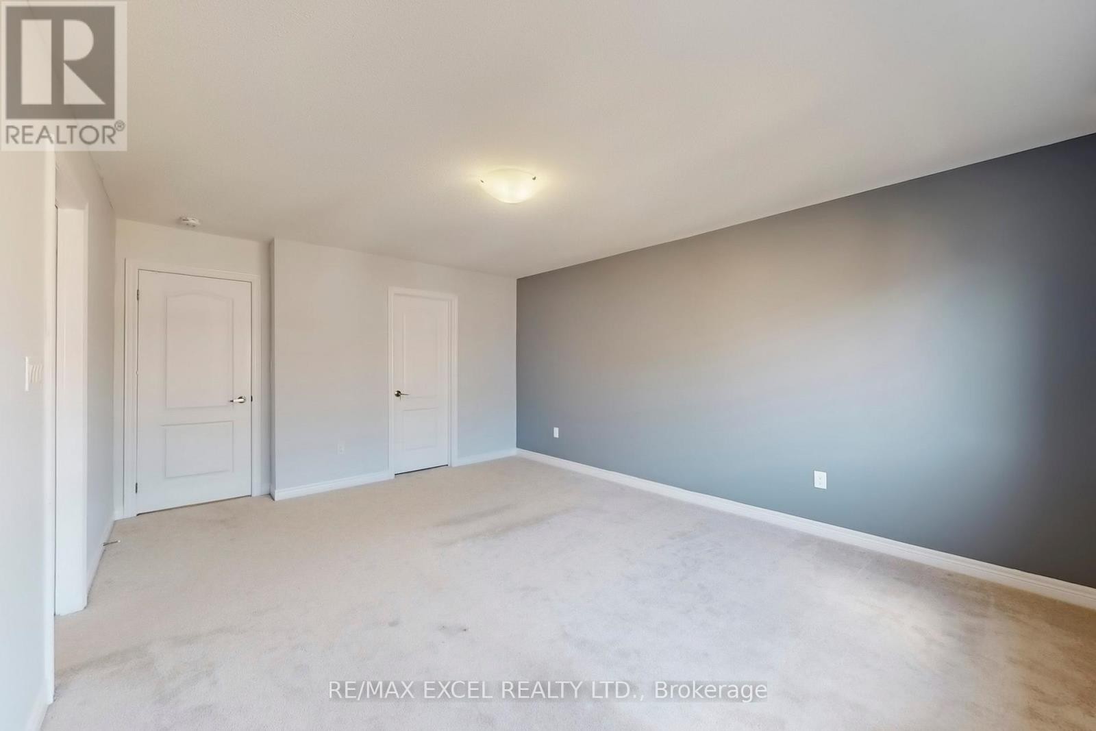












14 TWINFLOWER LANE

,
Richmond Hill (Oak Ridges Lake Wilcox),




Ontario
L4E1E7

