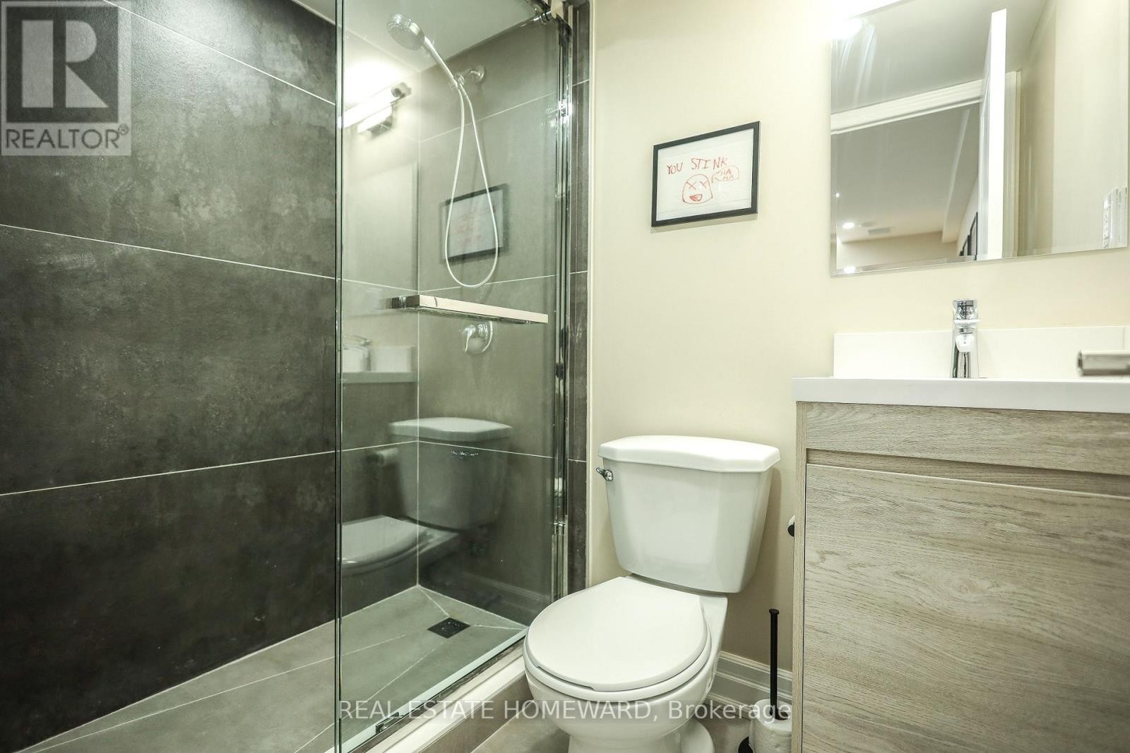 












1 SAINT JULIEN COURT

,
Vaughan (Maple),




Ontario
L6A5B2

