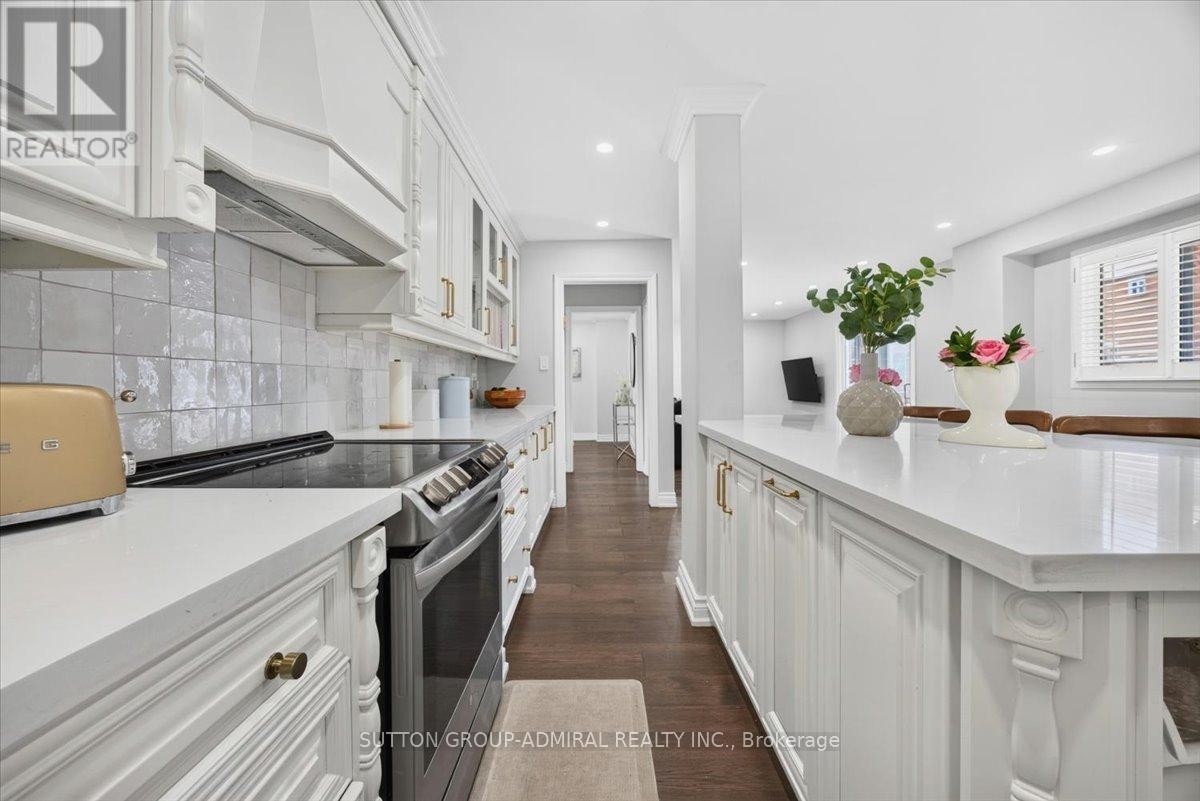 












415 HIGHCLIFFE DRIVE

,
Vaughan (Uplands),




Ontario
L4J7M8

