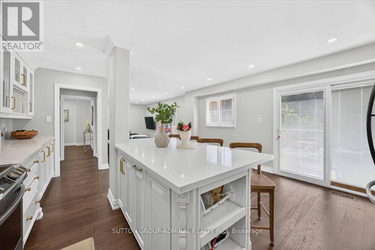 












415 HIGHCLIFFE DRIVE

,
Vaughan (Uplands),




Ontario
L4J7M8

