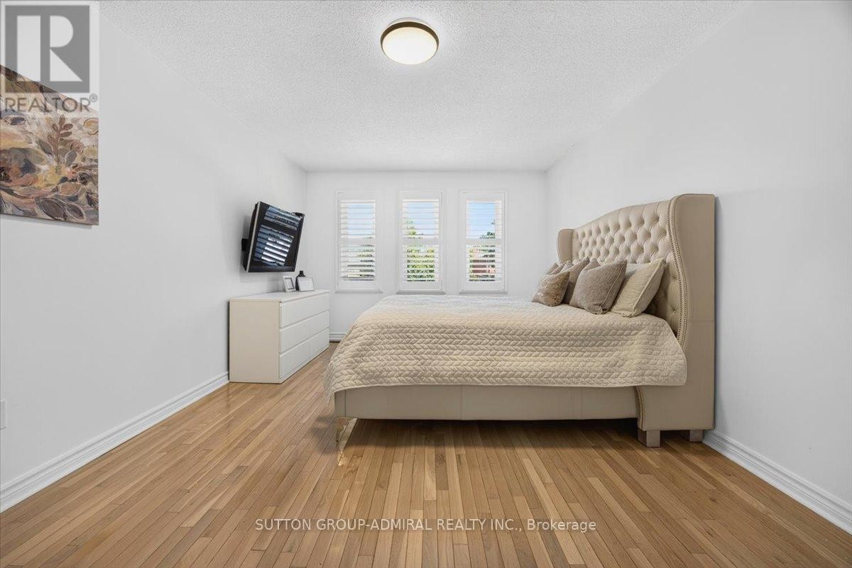 












415 HIGHCLIFFE DRIVE

,
Vaughan (Uplands),




Ontario
L4J7M8

