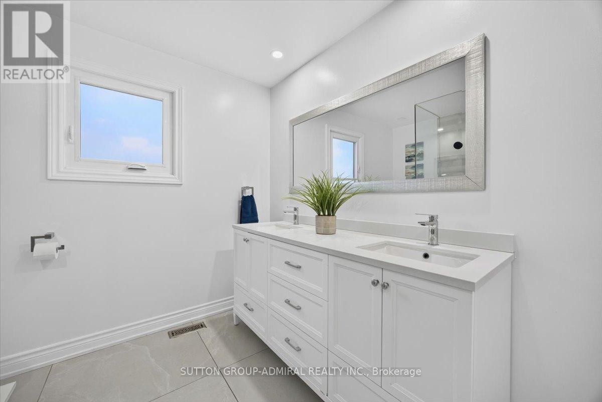 












415 HIGHCLIFFE DRIVE

,
Vaughan (Uplands),




Ontario
L4J7M8

