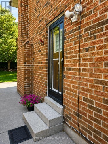Private Entrance